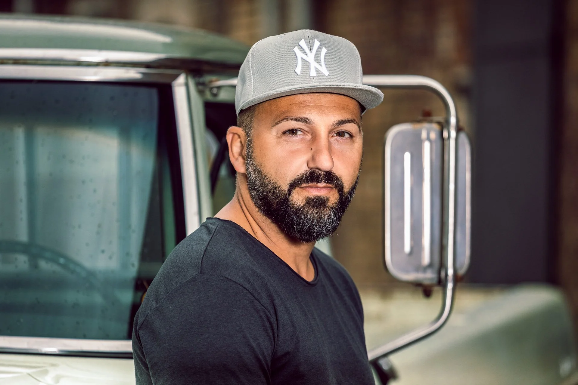 Portraitfotograf_On location mit Auto_michaelgeipel.de.jpg