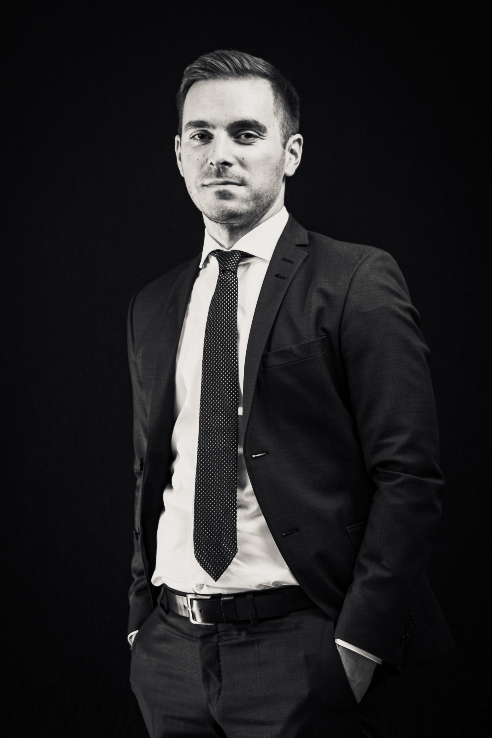 Business Portrait Fotograf_michaelgeipel.de_1920px 72dpi 80q.jpg1.jpg