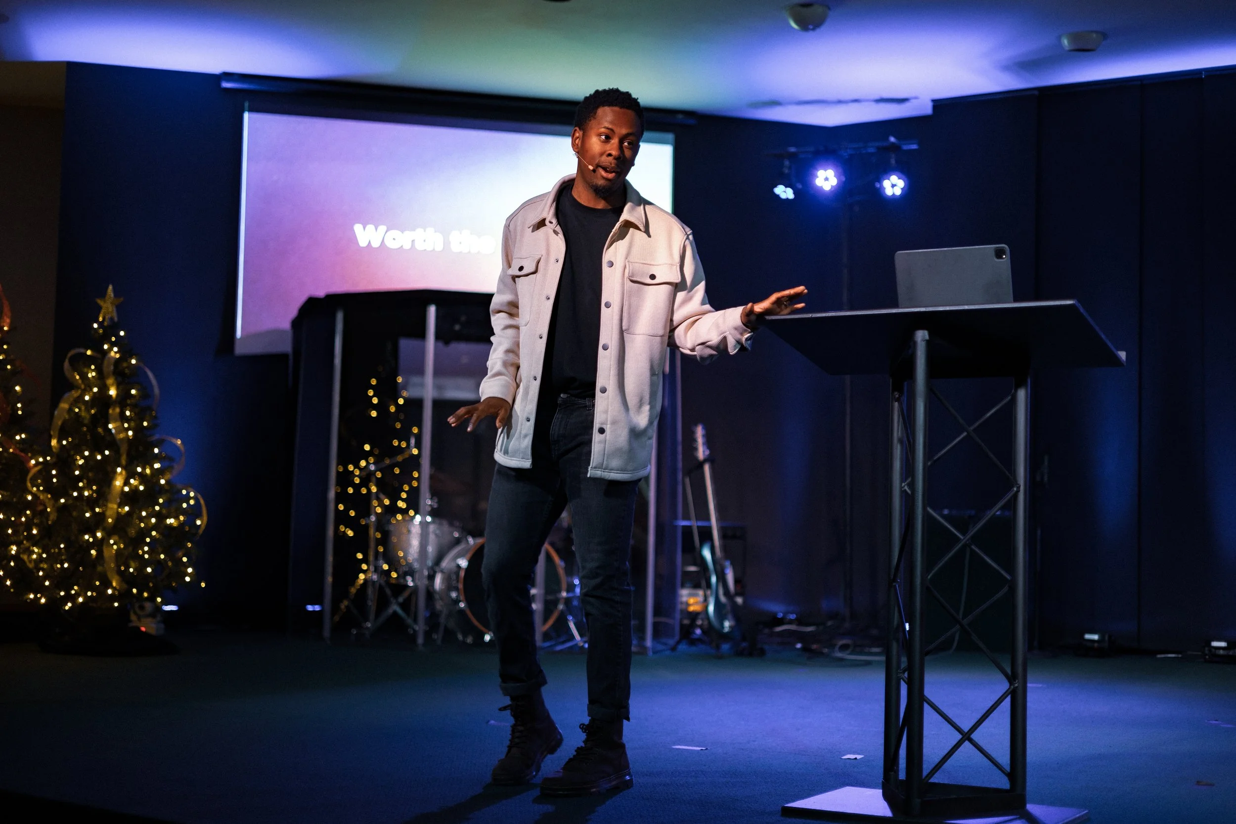 2023.12.03 - New Life Sunday Service-38.jpg