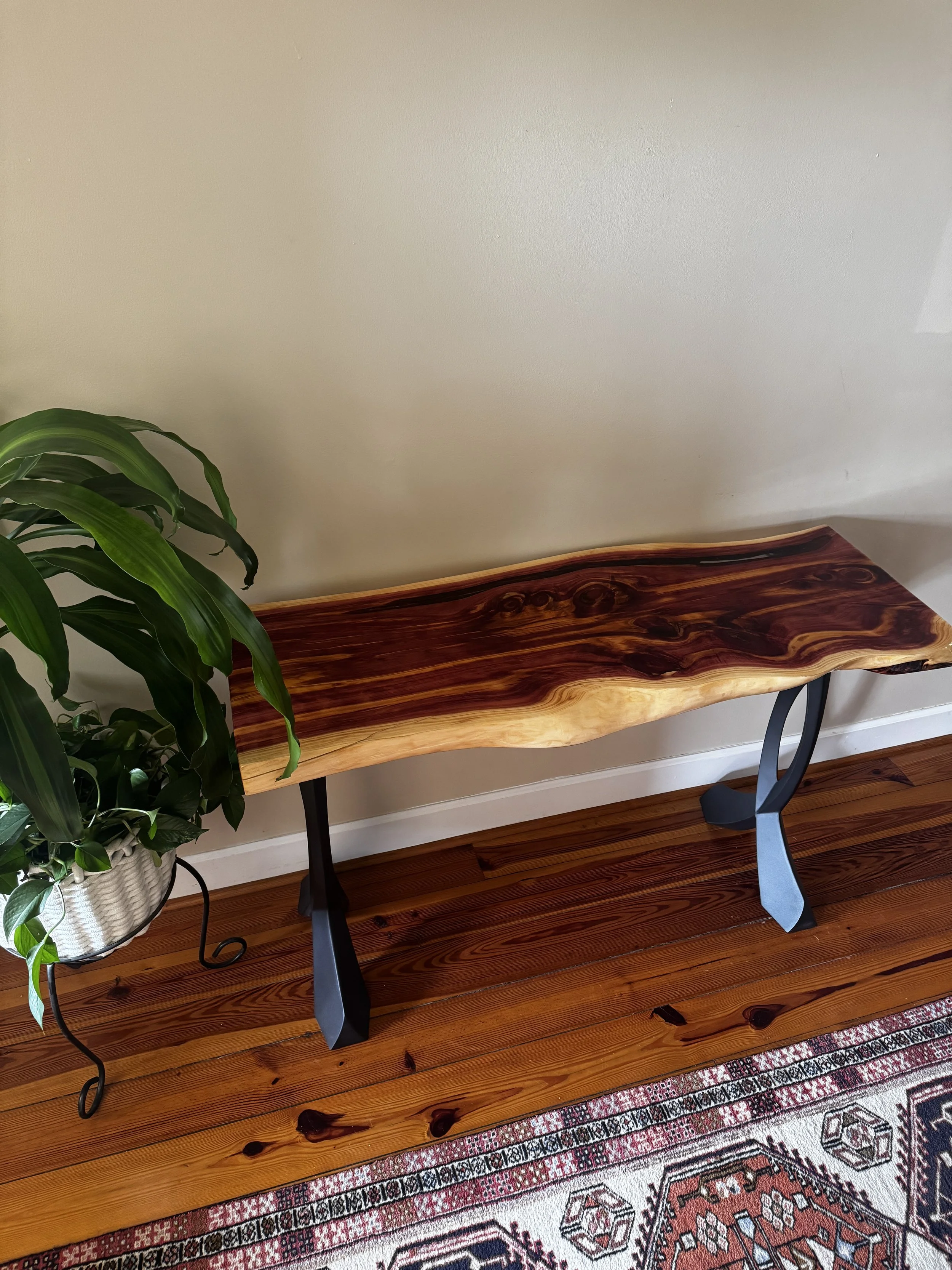 Red Cedar that Remembers: