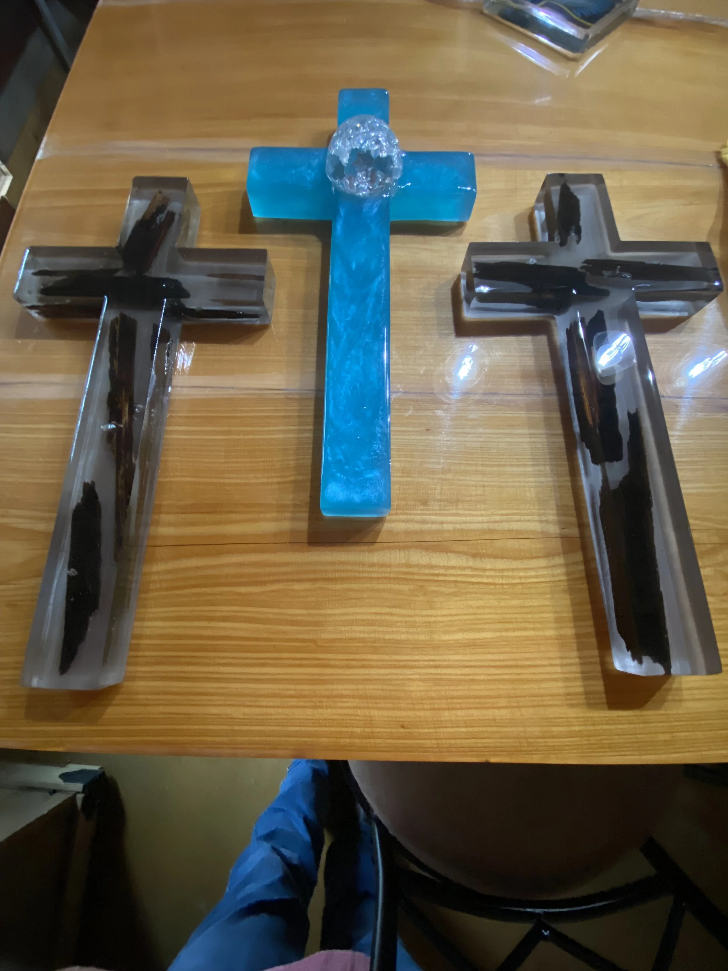 small epoxy crosses