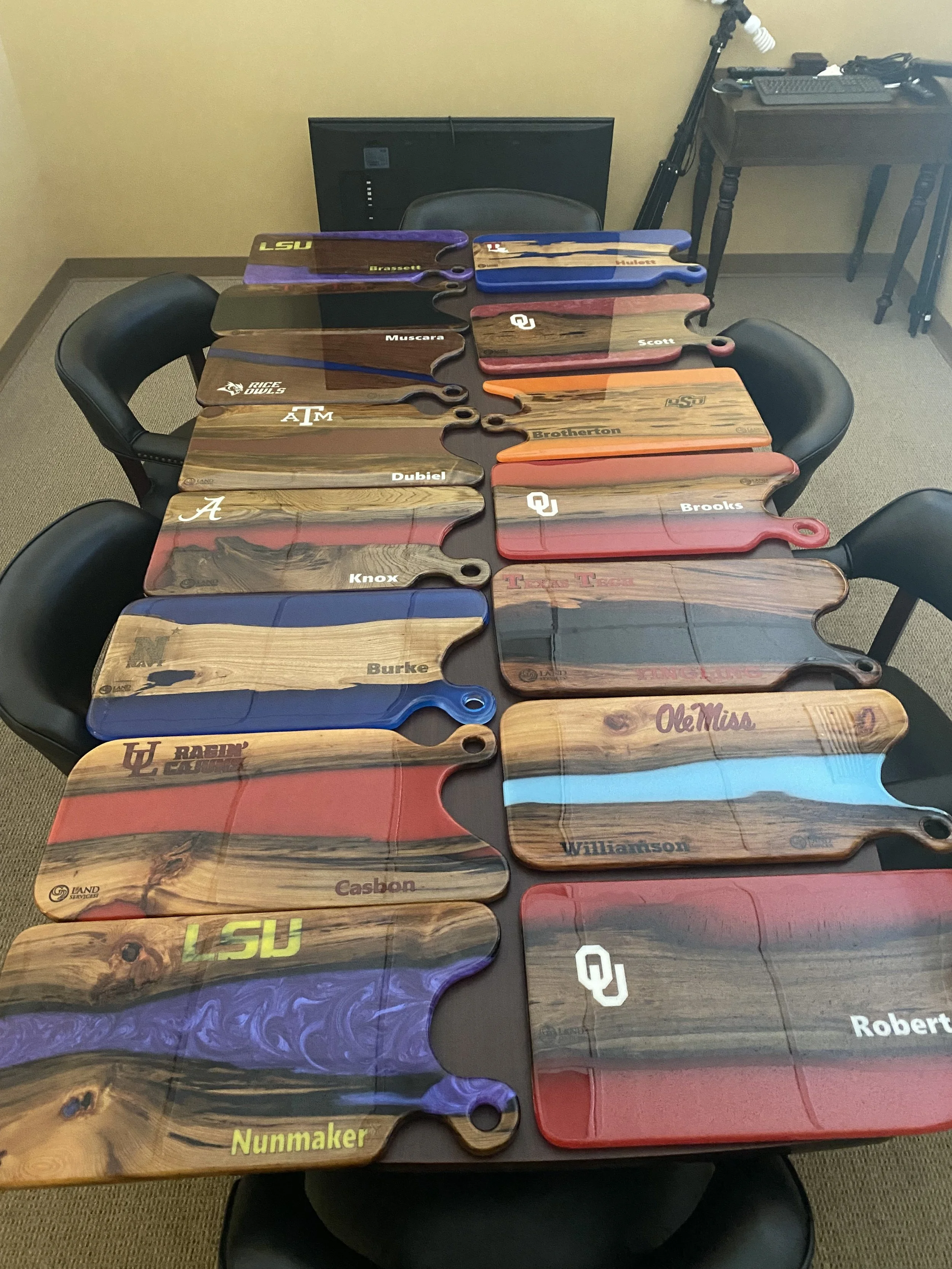 custom charcuterie boards
