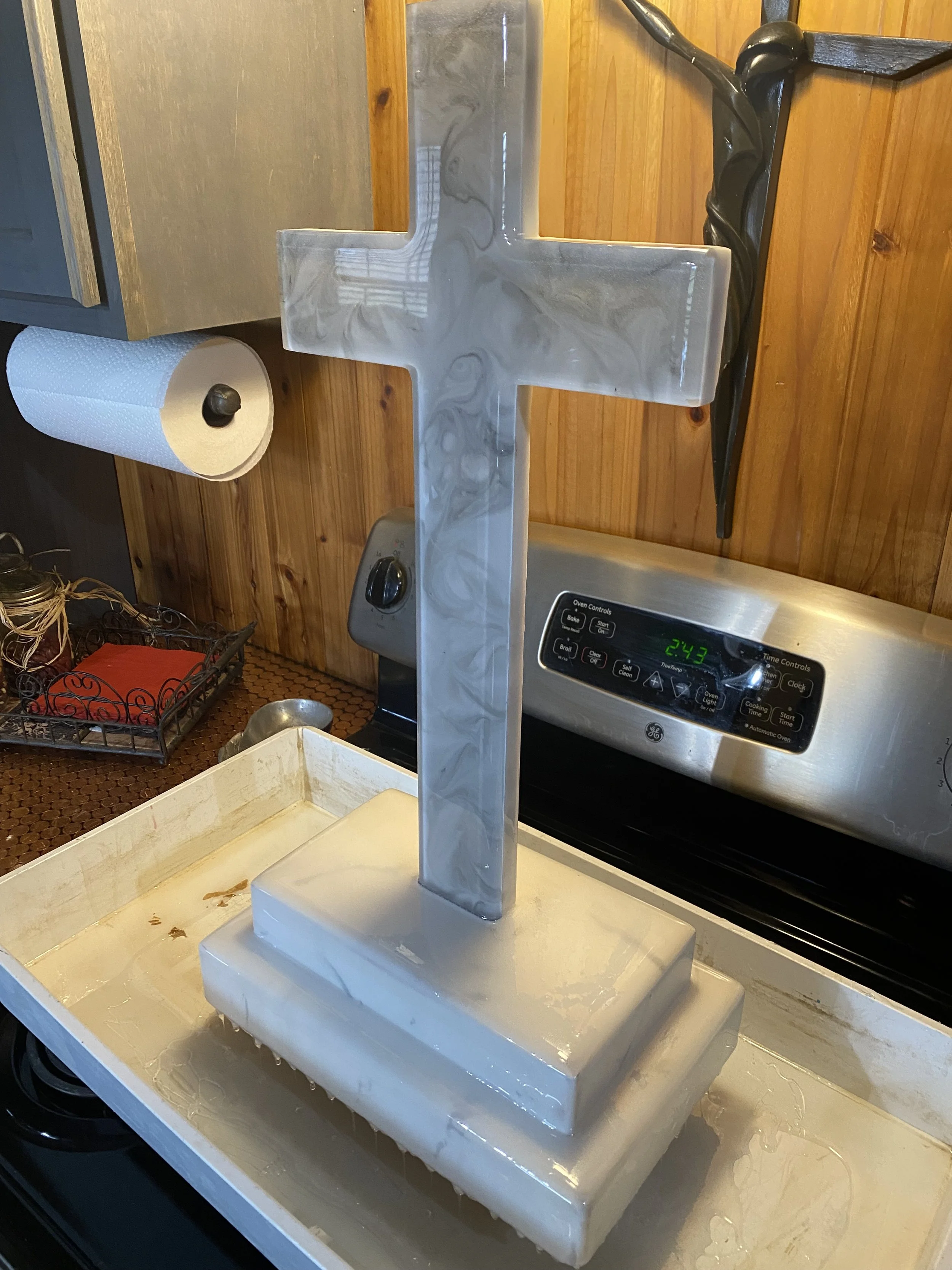 Large epoxy cross with base