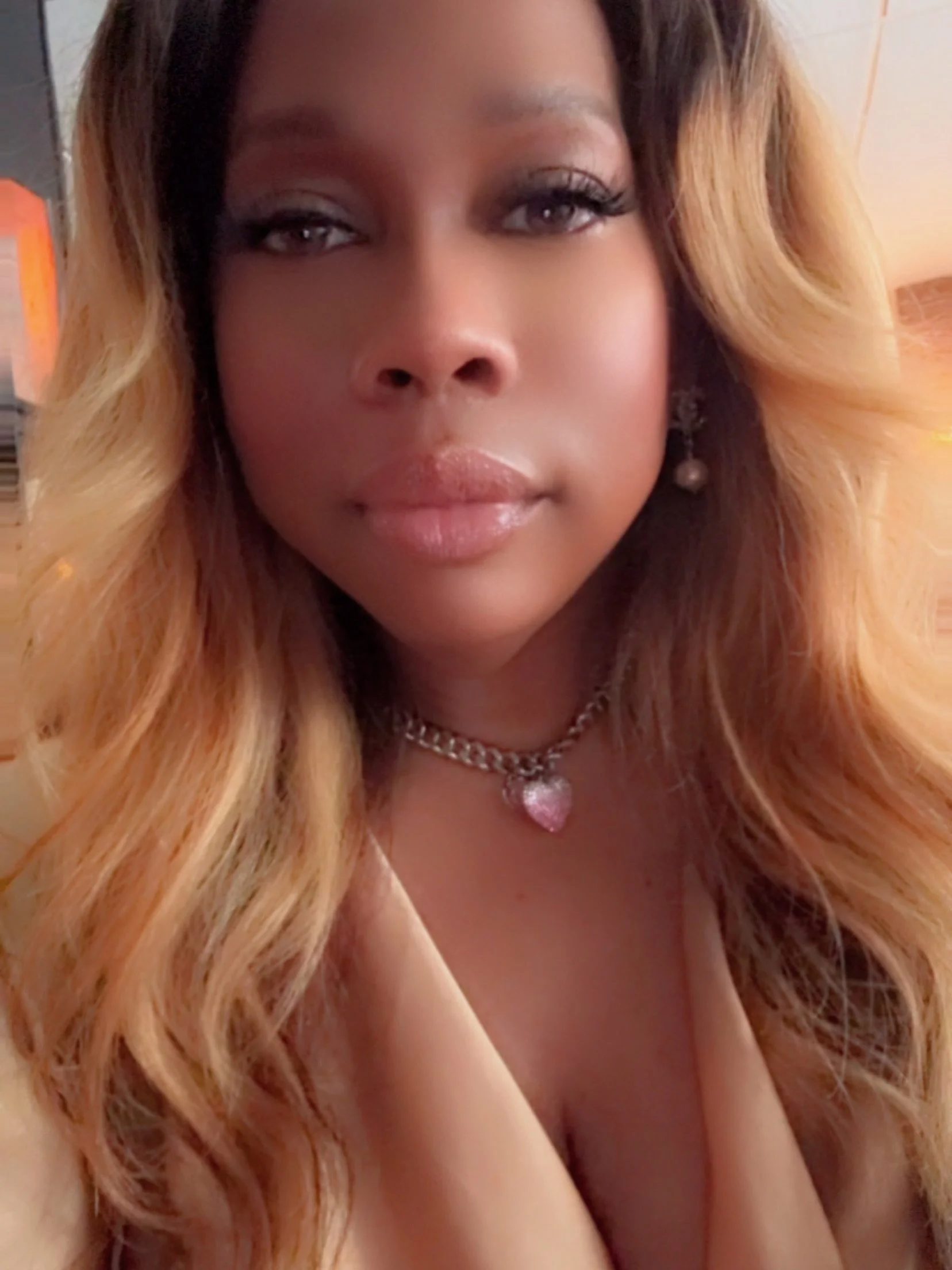 It&rsquo;s a family affair, shug! Excited to announce Averen Gosha (@missplusgurly &mdash; and Zariah Gosha&rsquo;s mutha) as Assistant to the Executive Editor. 

A recognized advocate within the LGBTQ+ community, Averen Gosha is committed to advanci
