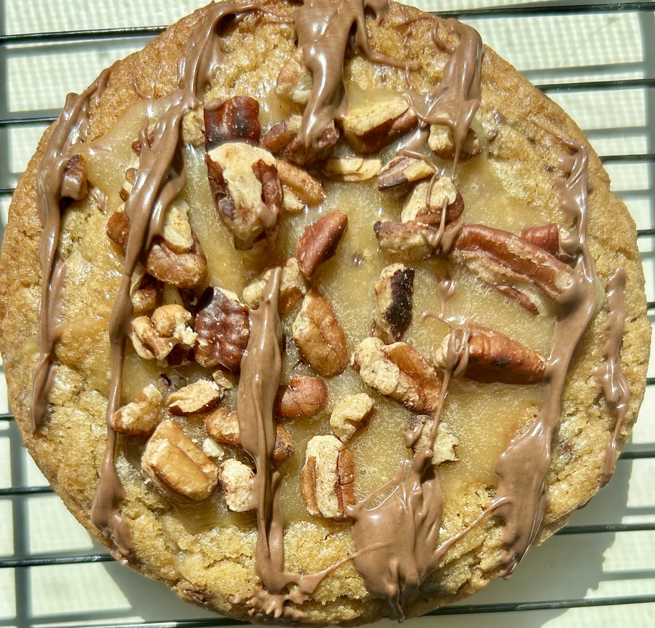 “Turtle” stuffed caramel pecan cookie