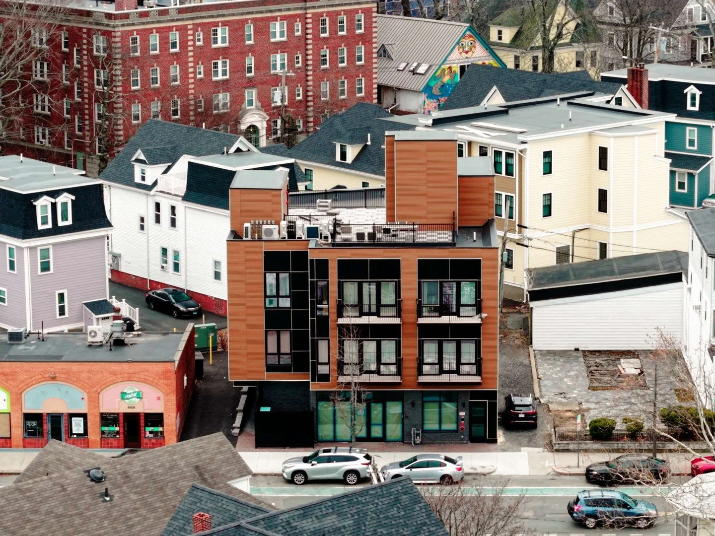 Revisiting 872 Broadway &mdash; 12 studio residences brought to life in the heart of Davis Square. 🏗️ Directly across from Tufts University, this project was all about creating quality student housing where it was needed most.

📍872 Broadway, Somer