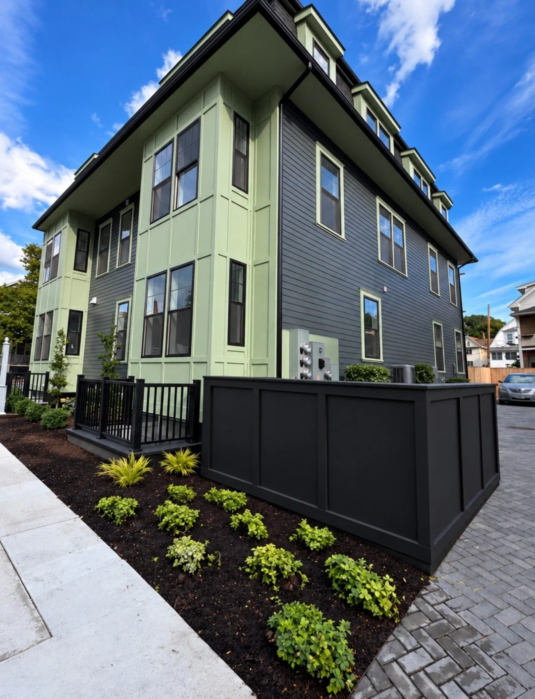 Putting the finishing touches on 10 Corinthian Road, a project we&rsquo;re so excited to bring home in Somerville. 🏗️

This collection of 12 luxury new-construction homes has come together beautifully, blending timeless Victorian-inspired architectu