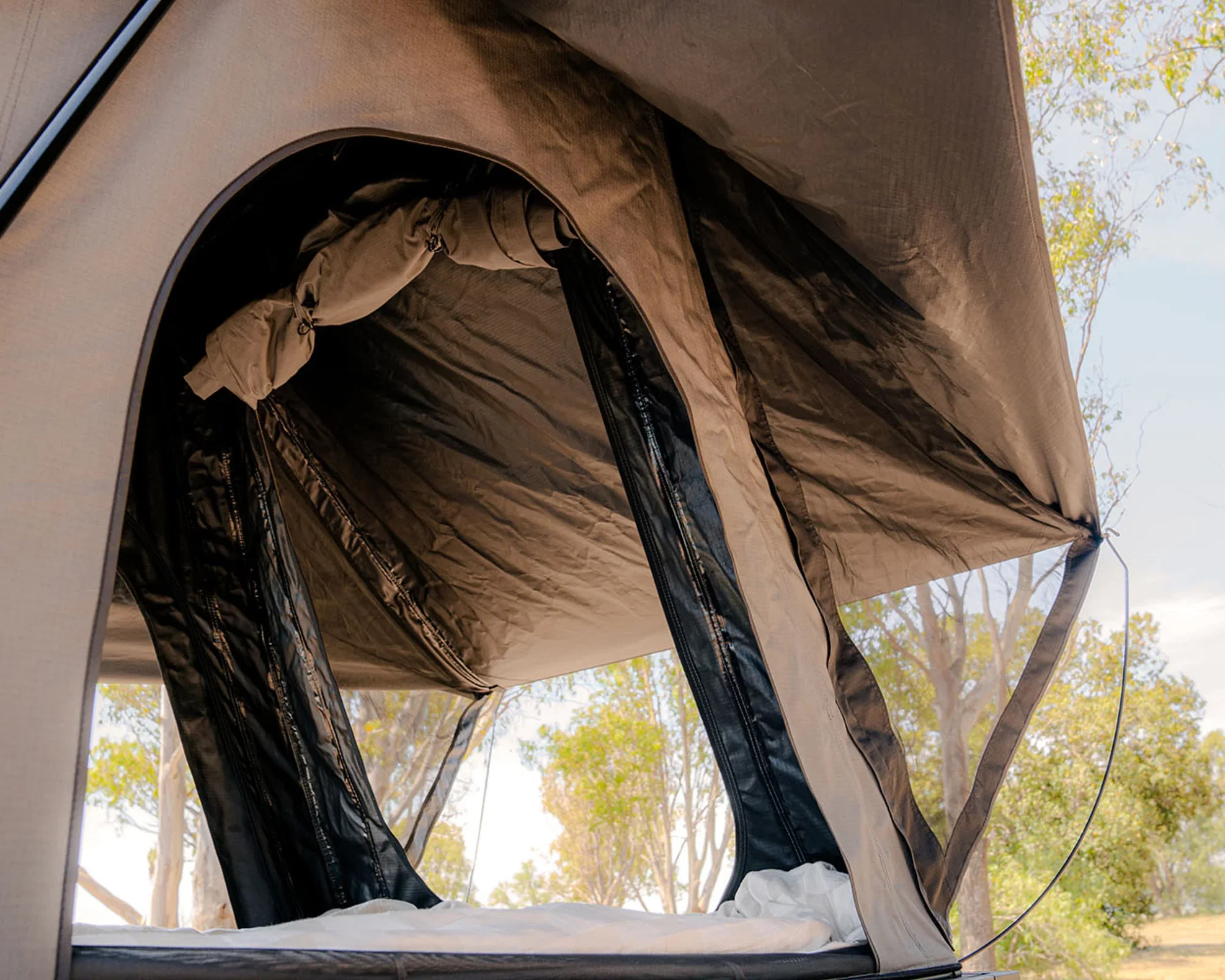 IRTT0056-Orion-1400-Rooftop-Tent-7.webp