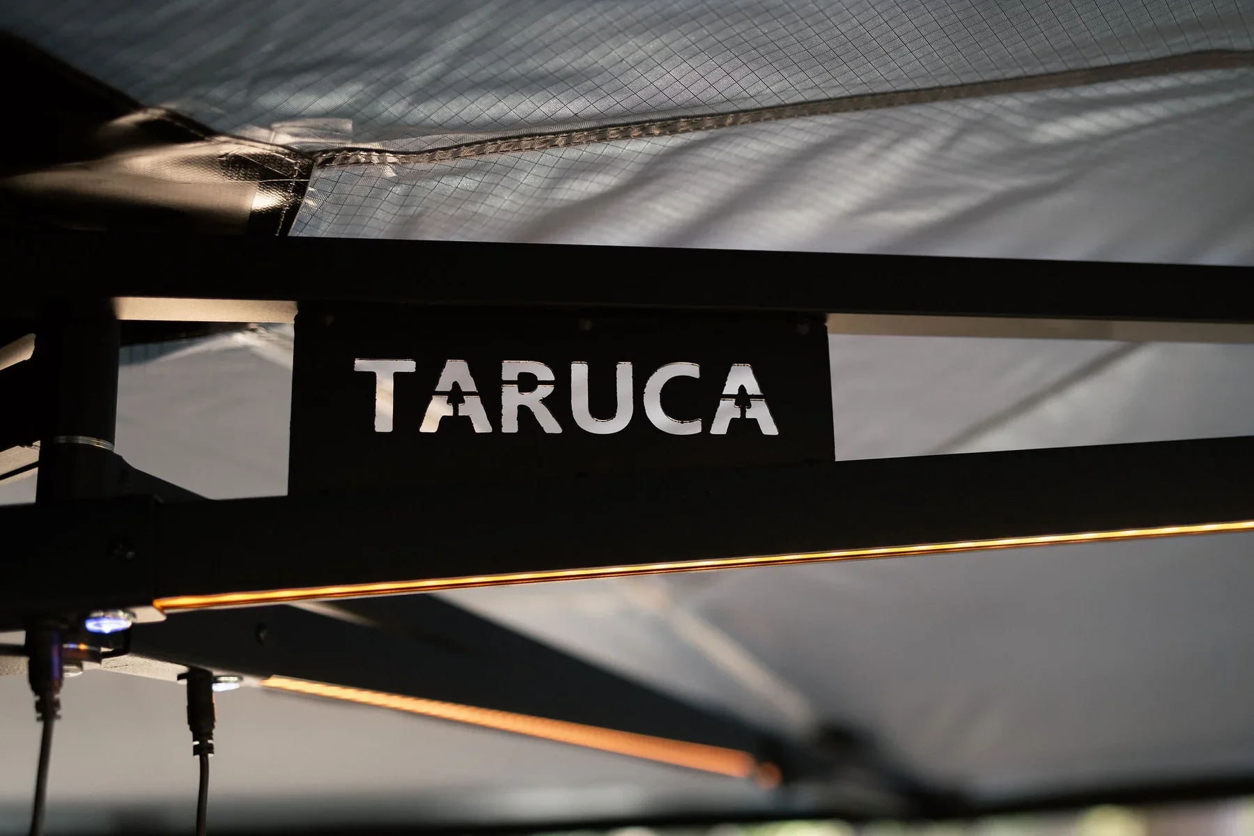 Taruca Rogue 270 S Awning RHS- Preorder
