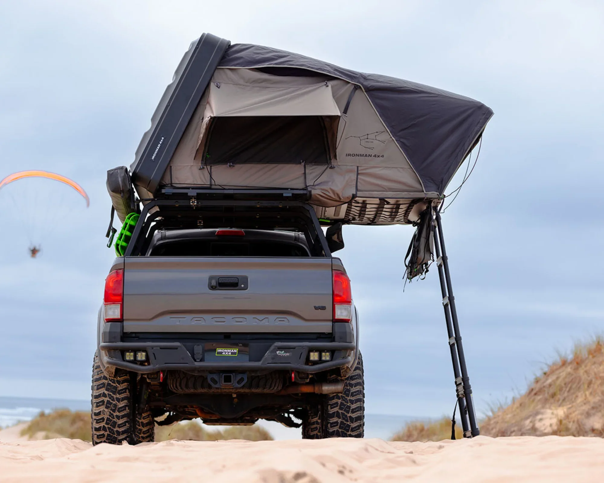 IRTT0078-Ursa-1300-Rooftop-Tent-2.webp
