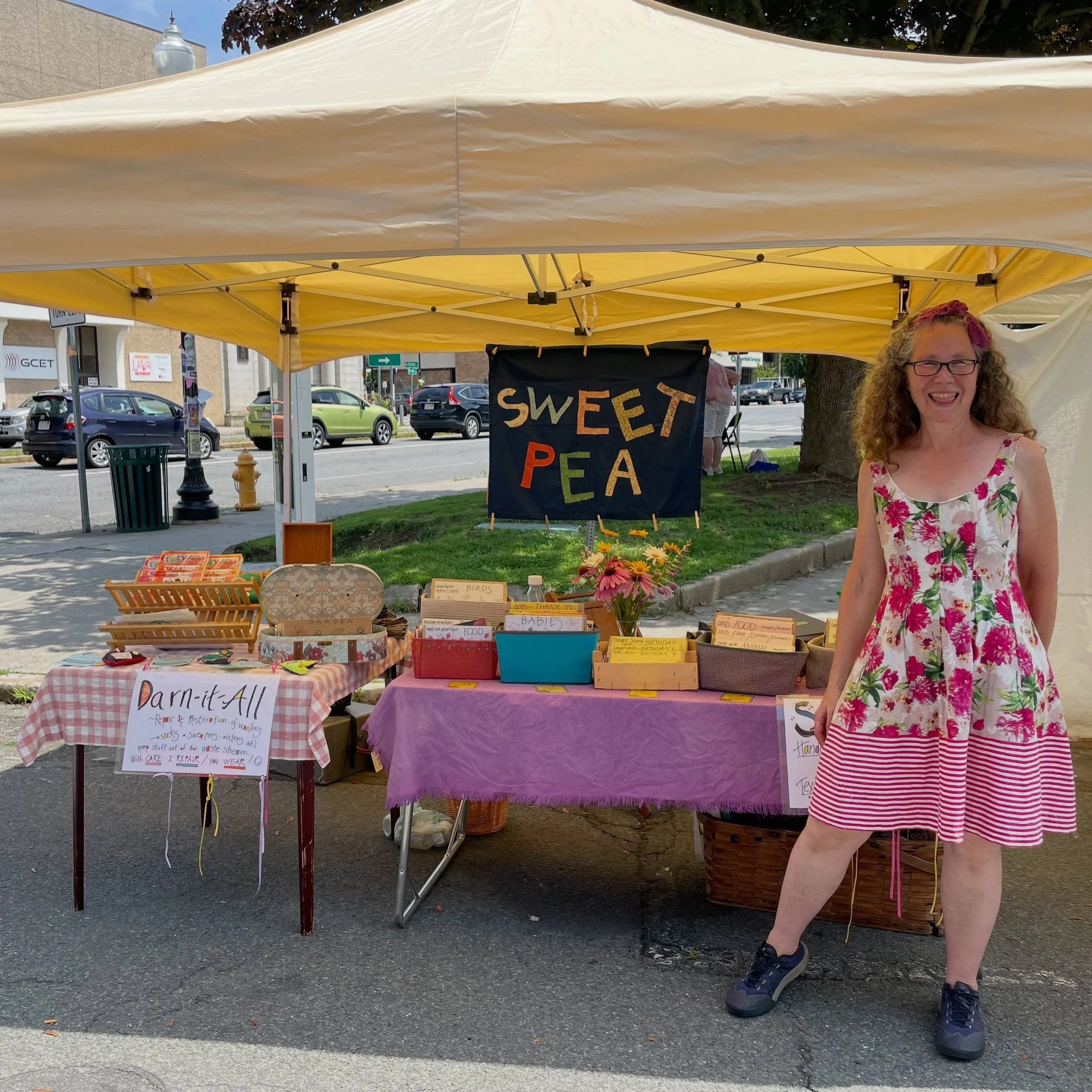 Local artisan 🎨Eveline MacDougall of Sweet Pea Cottage Industries will host a free Correspondence Booth ✍🏼at the Greenfield Farmers&rsquo; Market this Saturday, June 27! 💌

She&rsquo;ll provide stationery, cards, envelopes, colorful pens, postage,