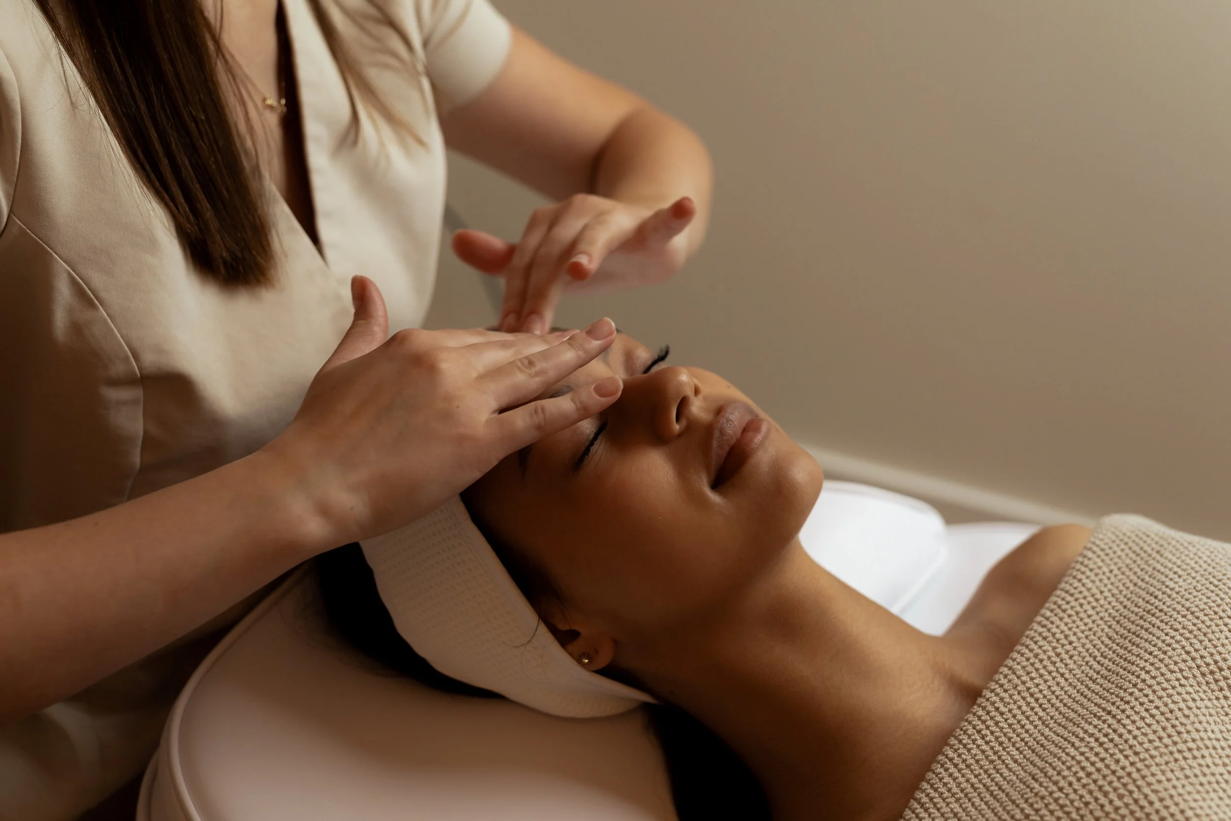 Full Body Holistic Massage + Facial Sculpting Massage + EMS Recovery
