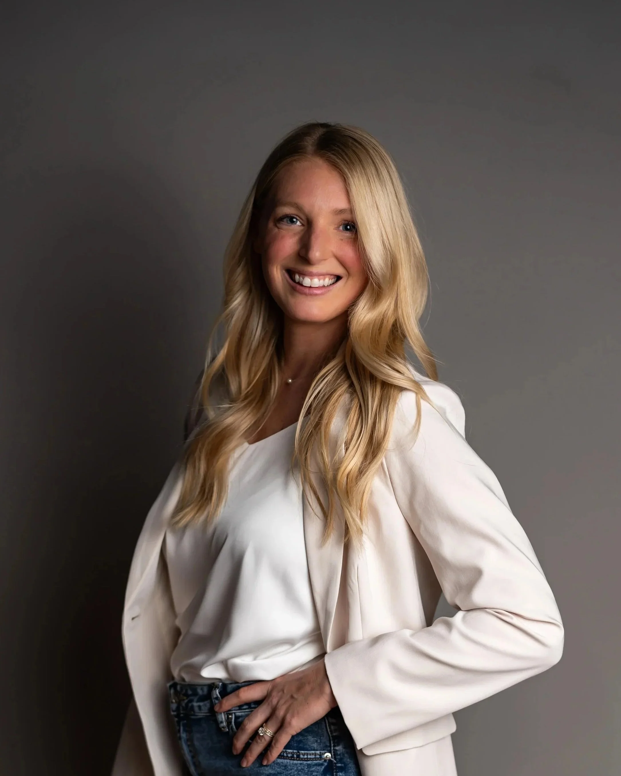 Kara Rhodes Headshot