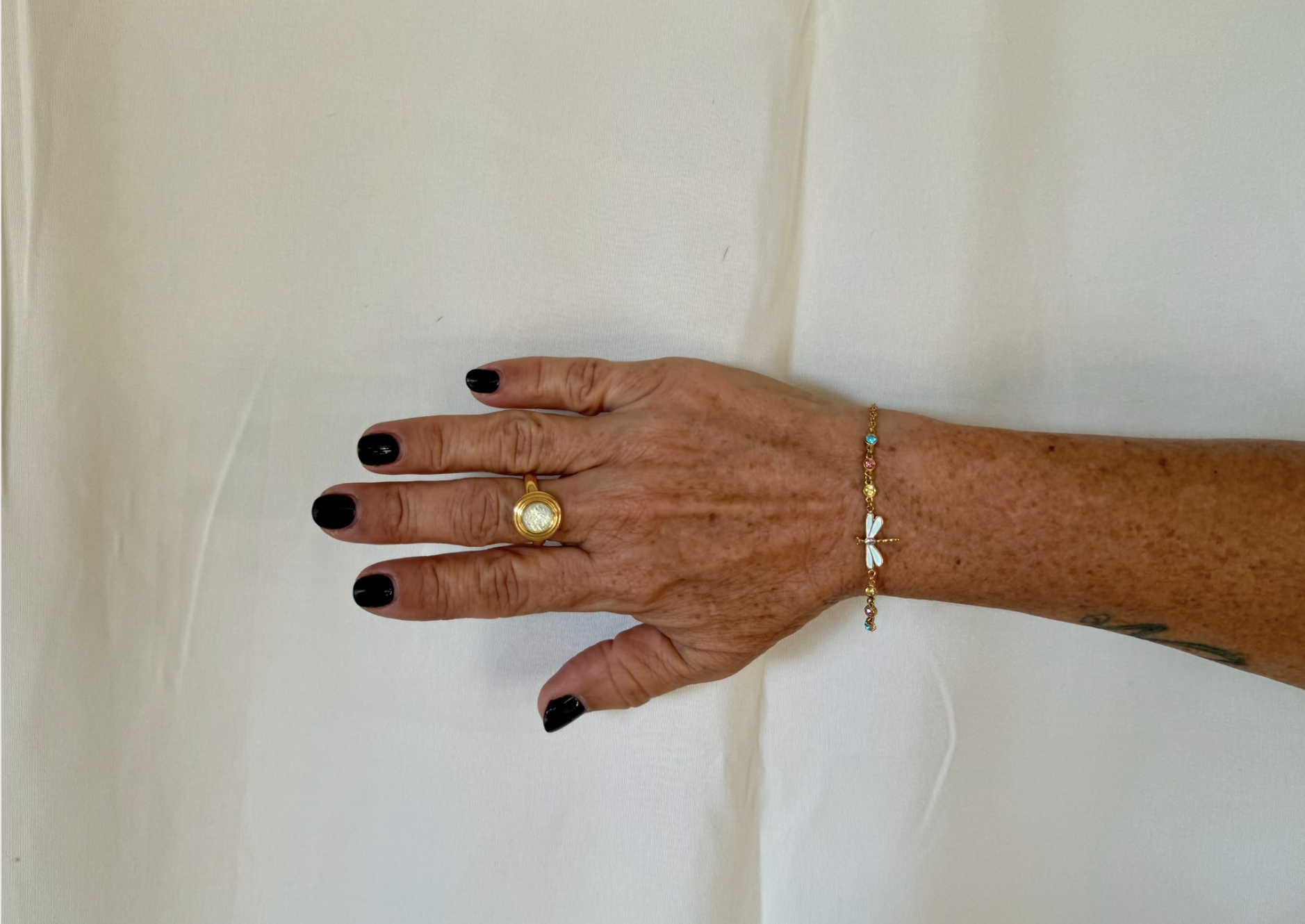 Arquets Vintage Round Gem Ring