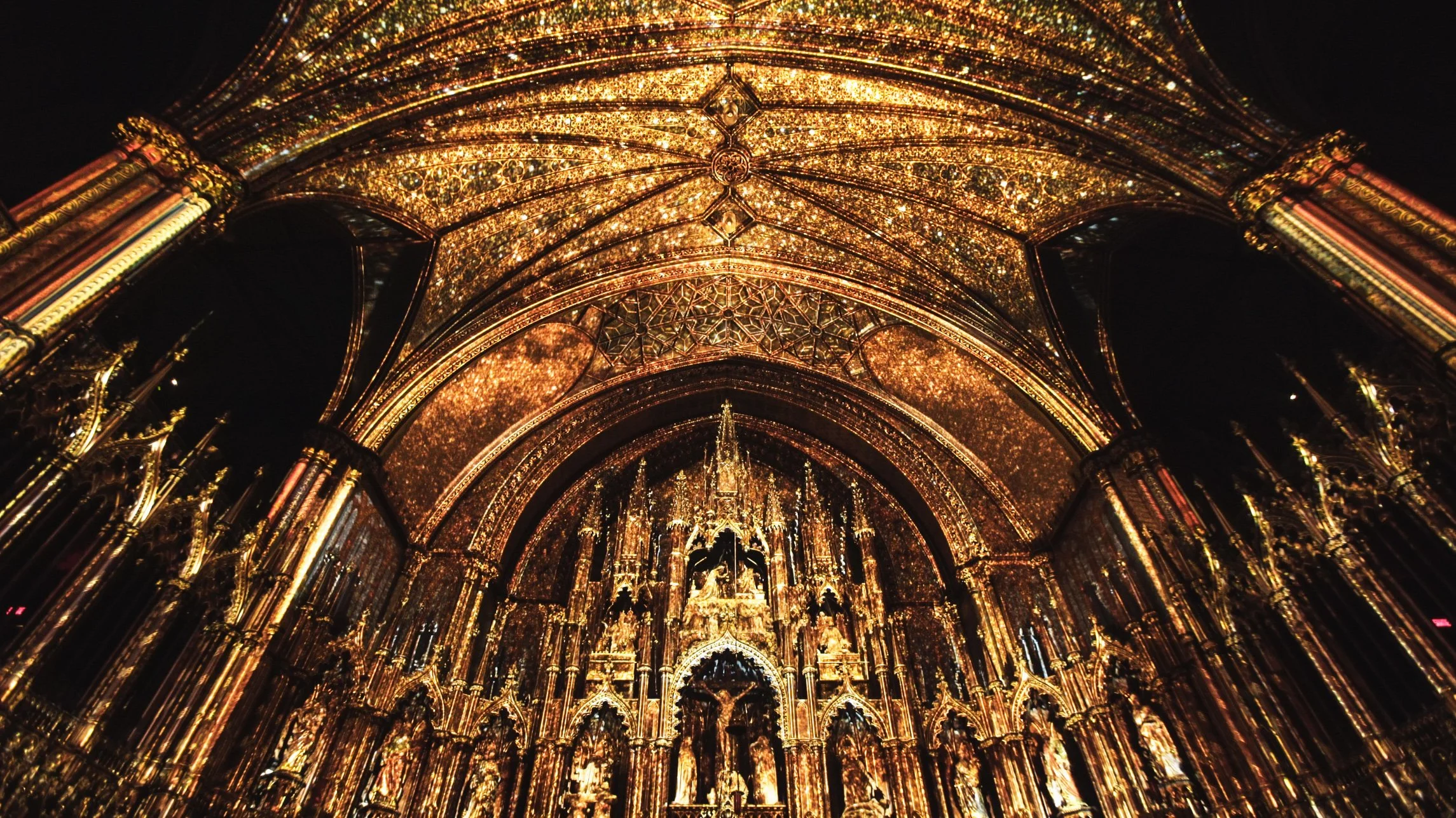 A permanent experience with sound, light and video that would invite visitors to discover the Notre-Dame Basilica in old Montreal in a whole new way by Moment Factory.