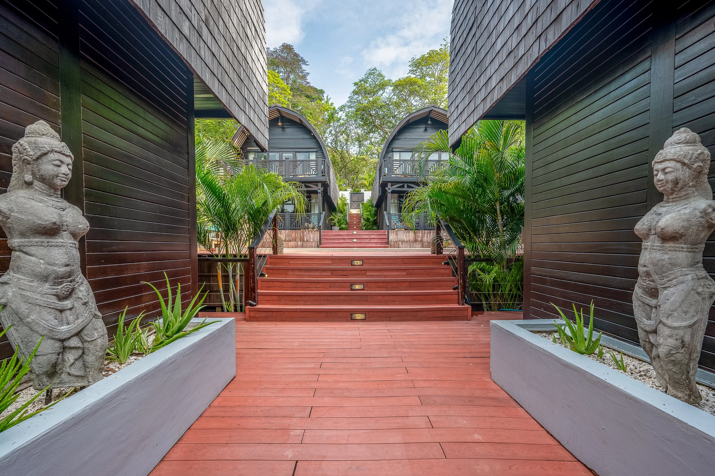 Resort.4.jpg