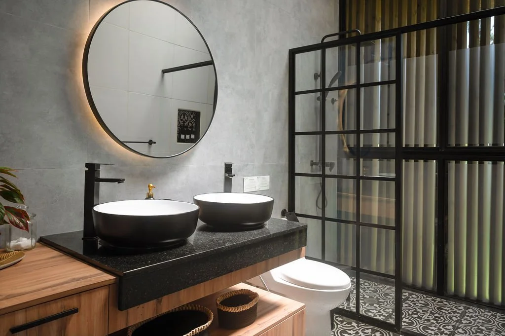 MasterBath.1.jpg