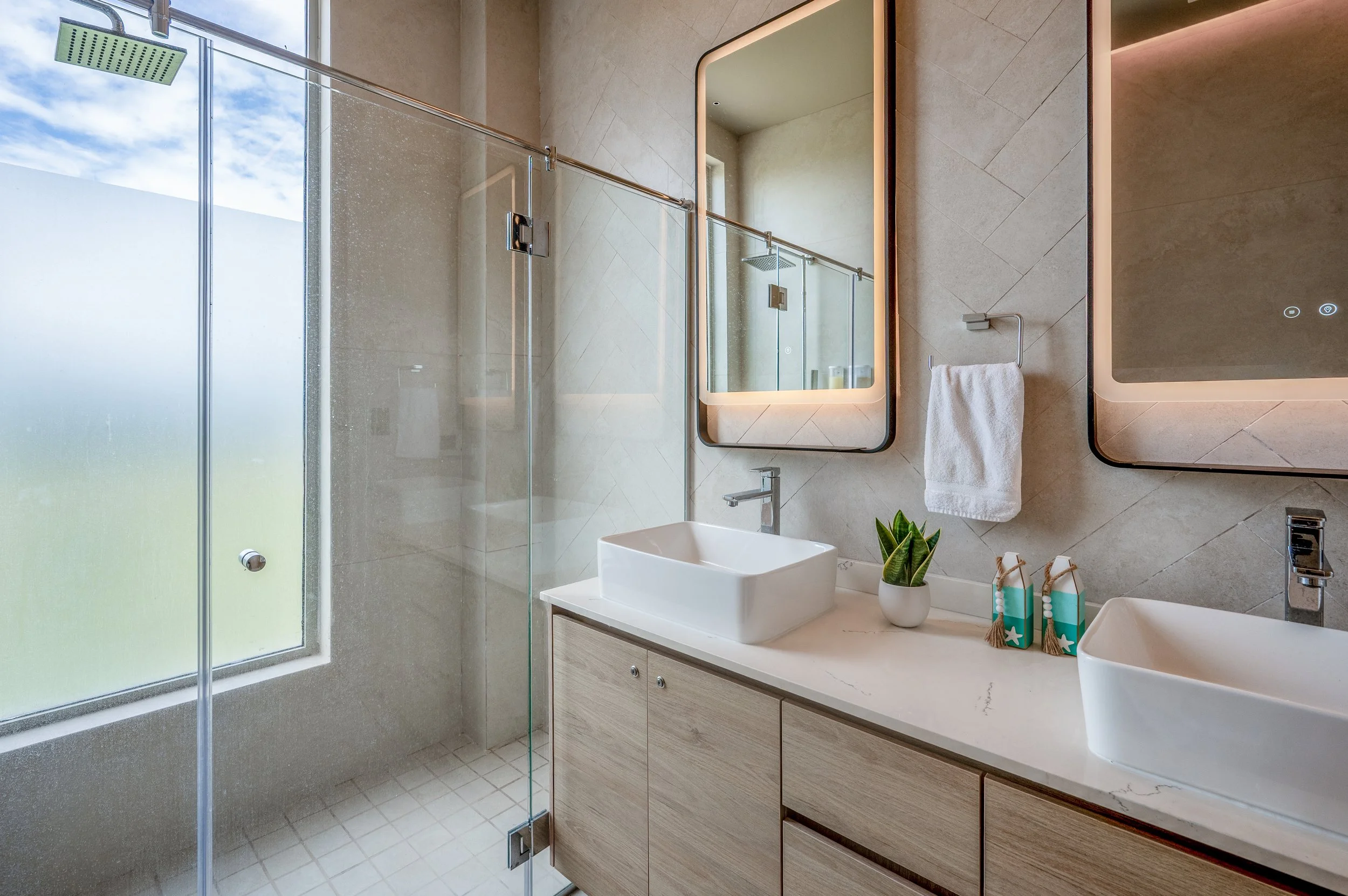 Master Bath.1.jpg
