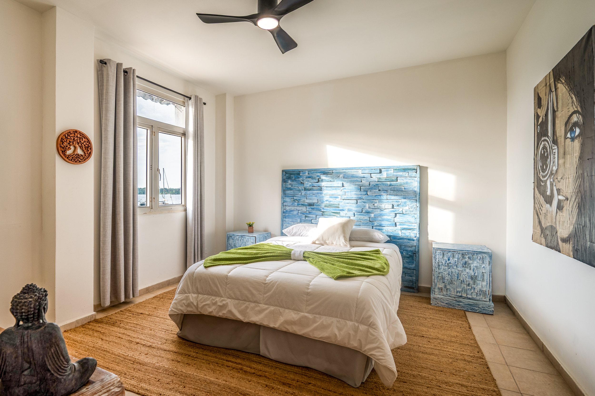 Room.1.jpg