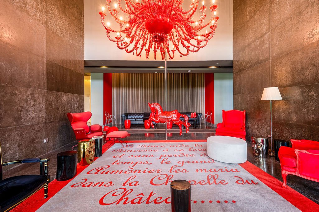 Lobby1.jpg