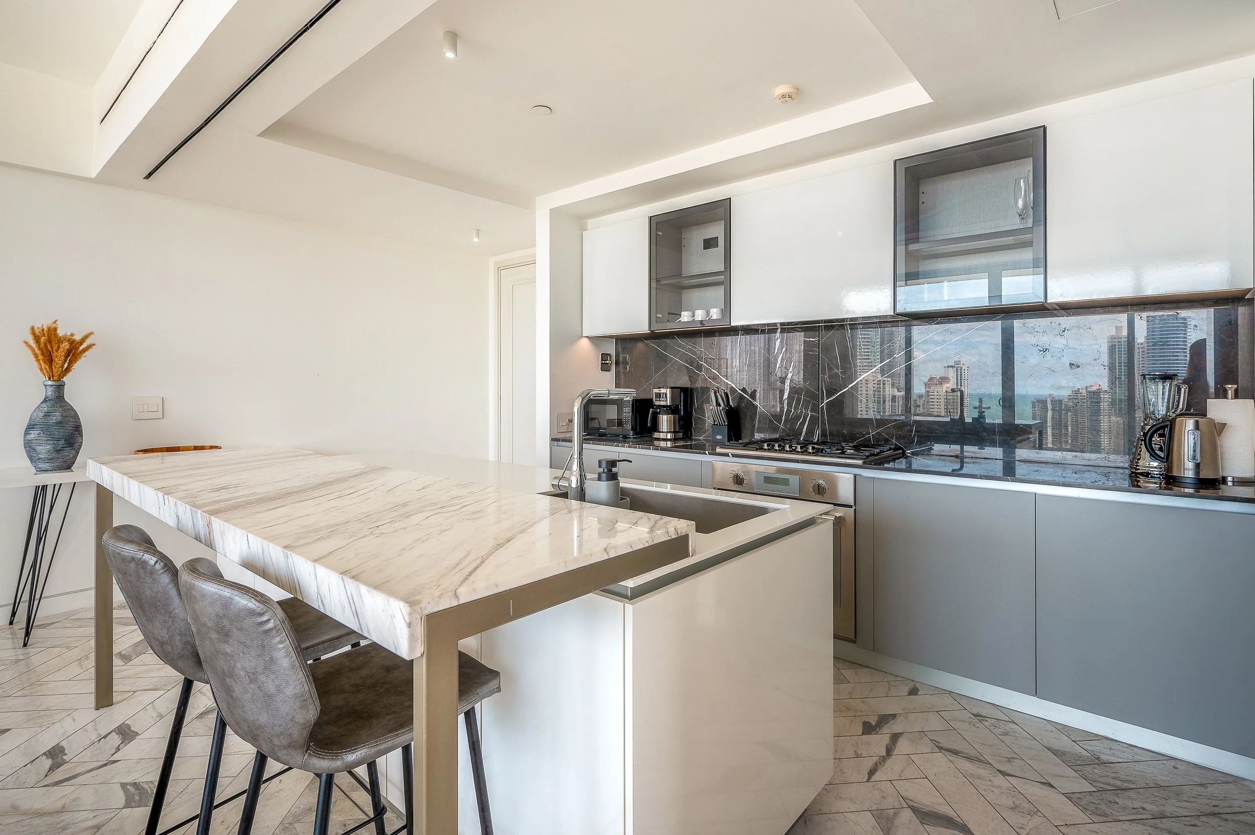Kitchen.2.jpg