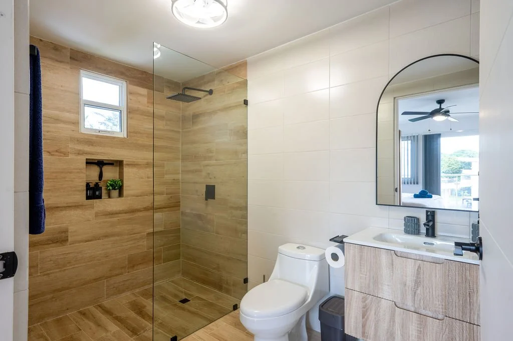 MasterWashroom.jpg