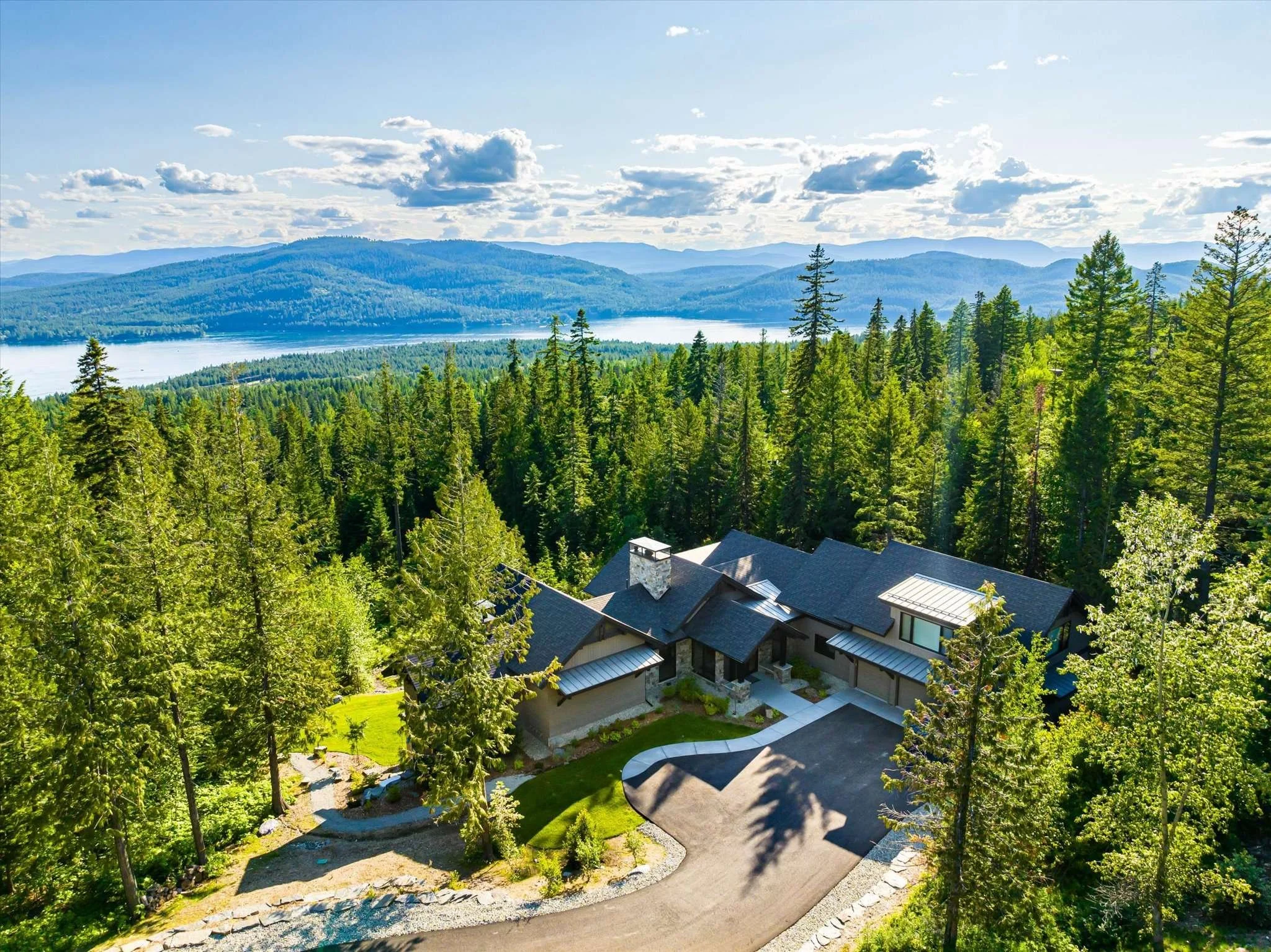 Huckleberry Hideaway