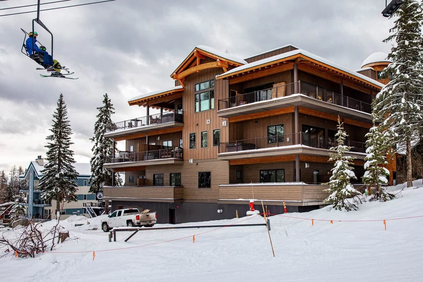 chalets-exterior-1-cc.jpg