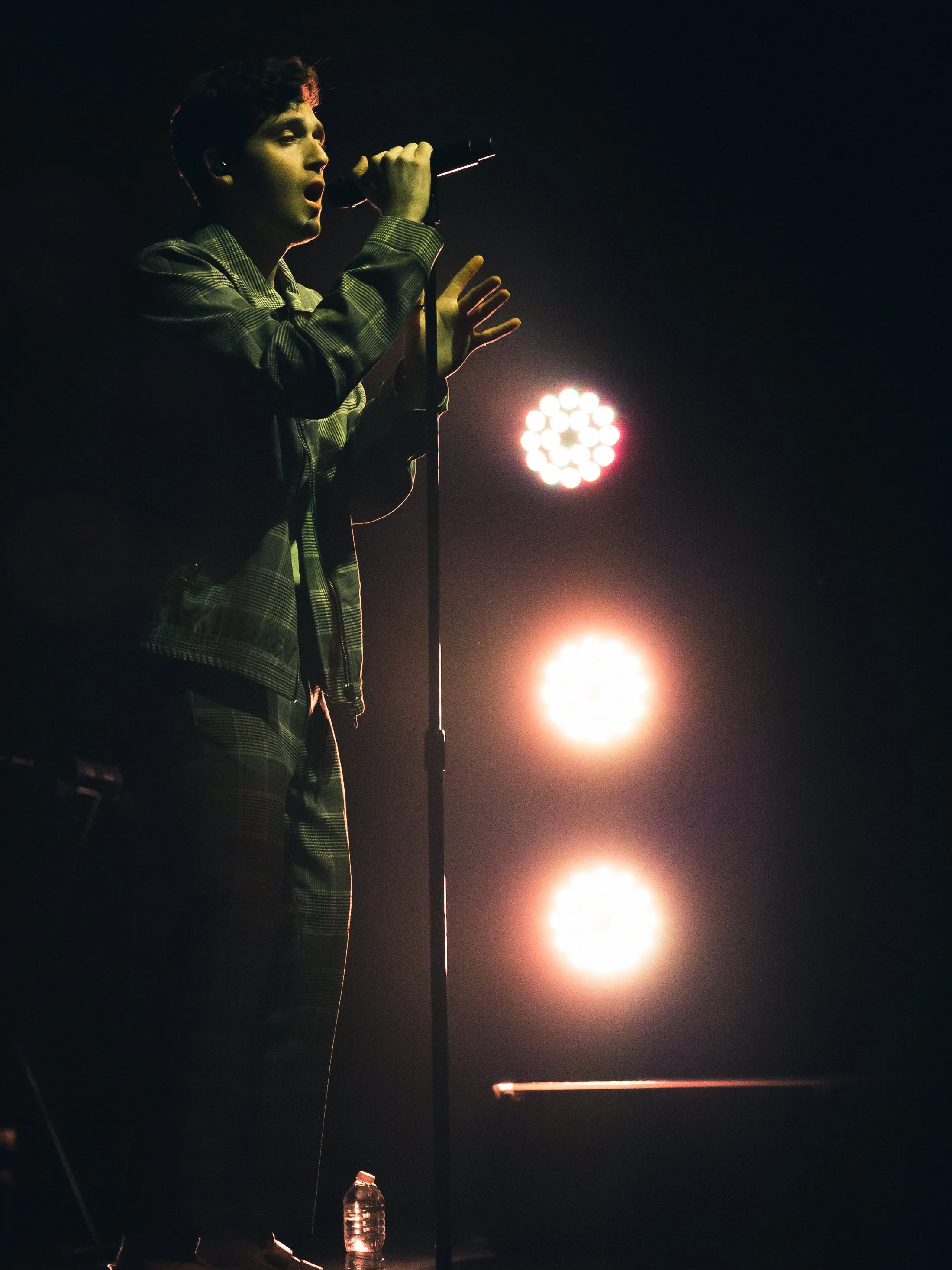 Lauv, lauvsongs, lauv music, photographed by donovan cole orange kat energy at the mercury ballroom in louisville, kentucky. concert photograhy. Lauv live