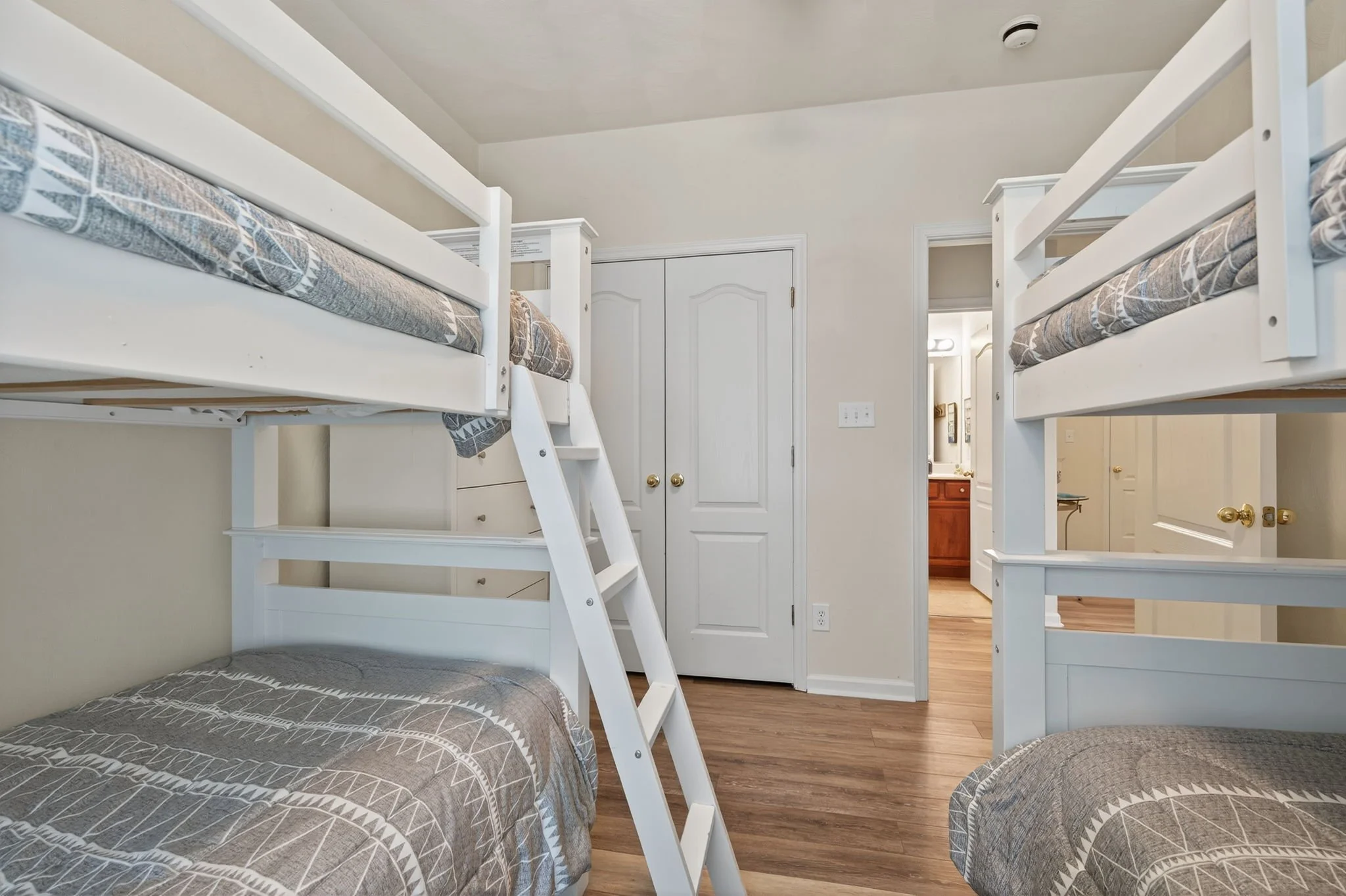 17-web-or-mls-708-prestwick-turn.jpg