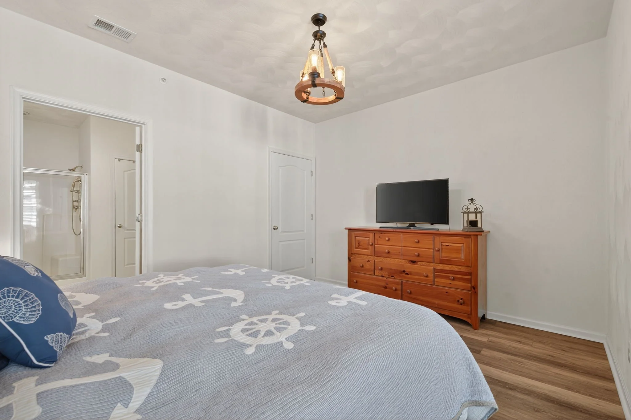 24-web-or-mls-708-prestwick-turn.jpg
