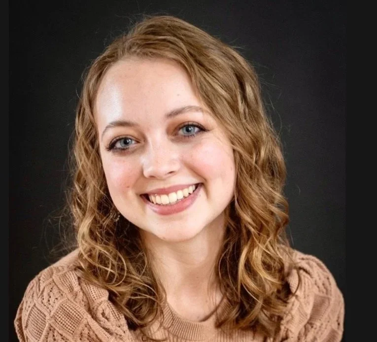  Madeline Silva   Interior Designer 