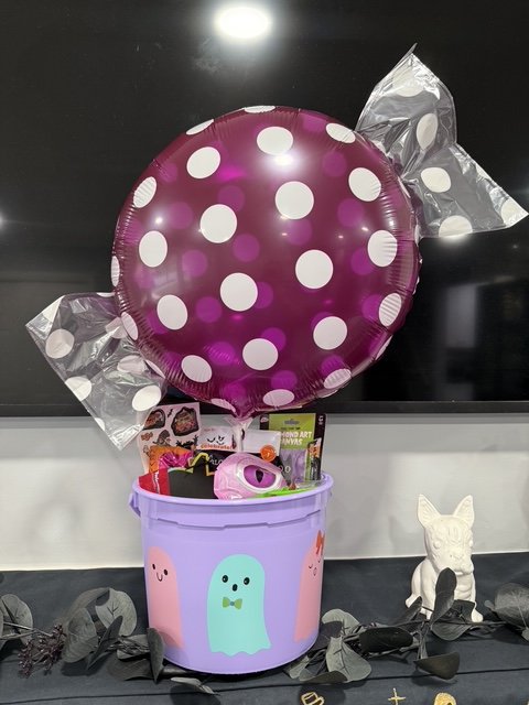 Ghosts & Ghouls Boo-Loon Basket