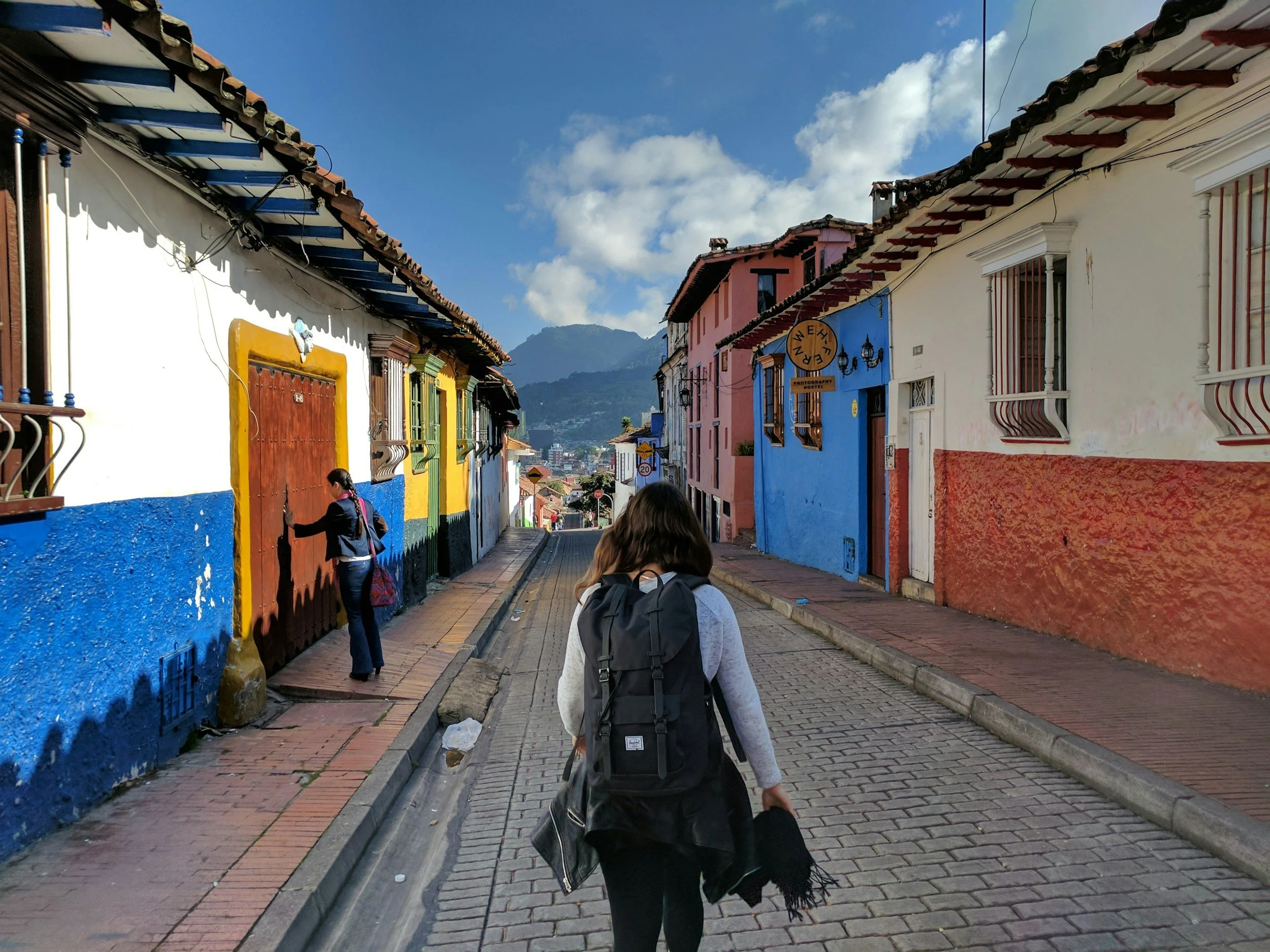 A street scene in a Colombian town