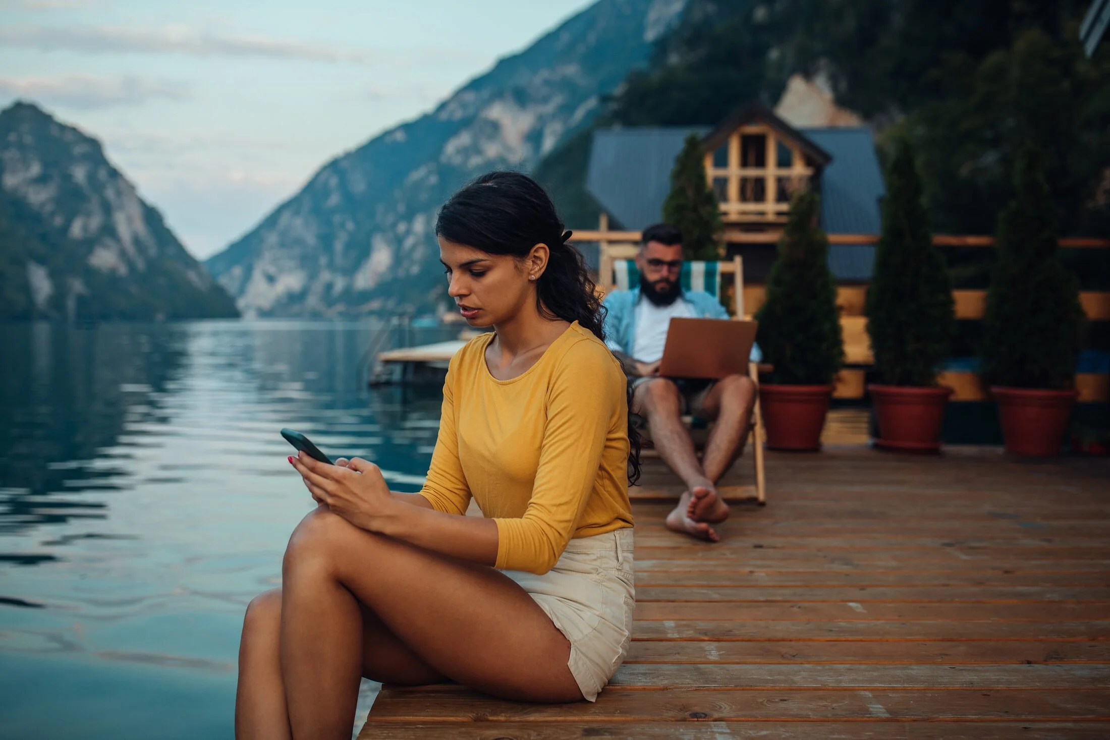 Banking for Digital Nomads — Free to Roam cross-border tax and residency guide