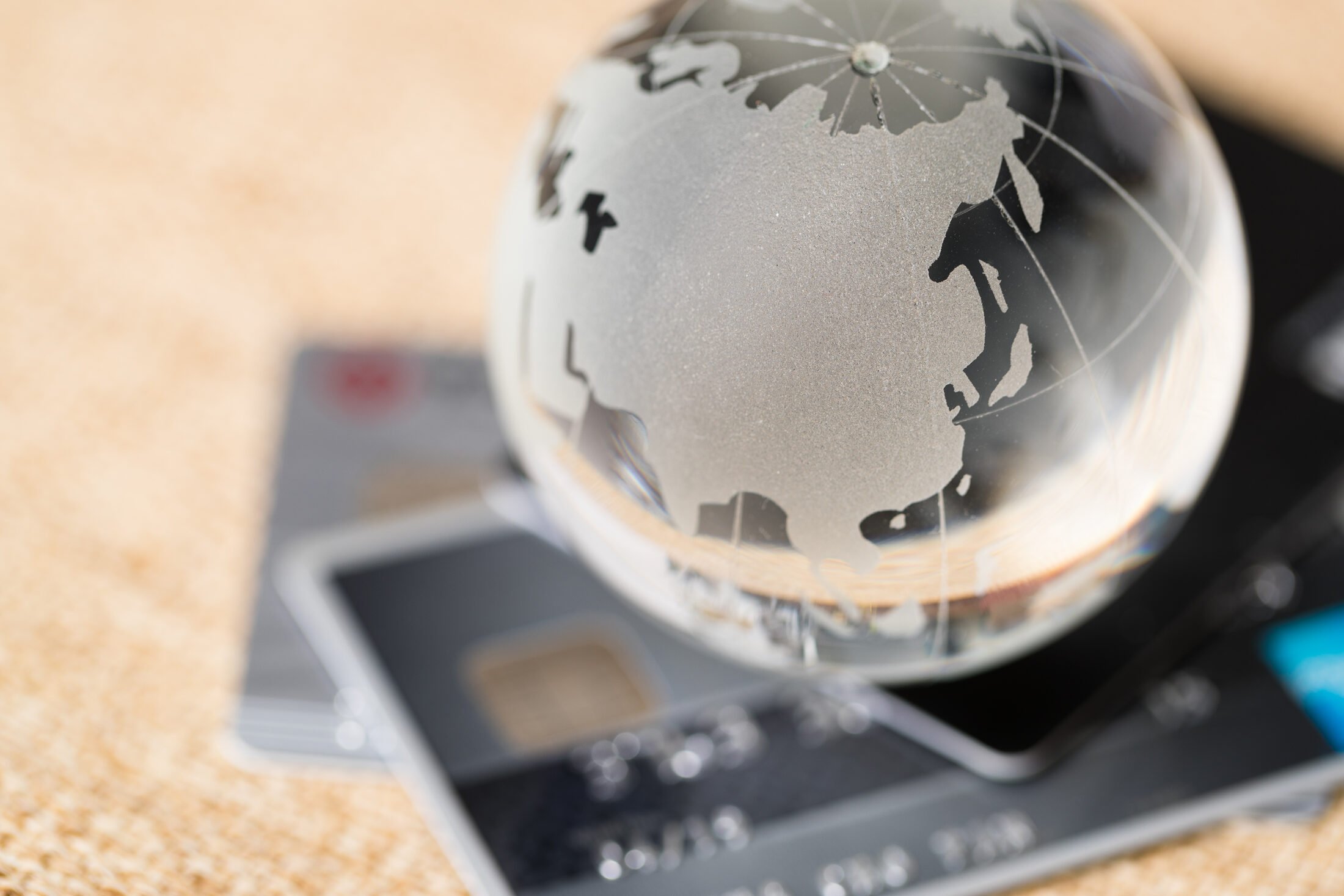 Bank Accounts for Online Businesses Operating Across Borders — Free to Roam cross-border tax and residency guide