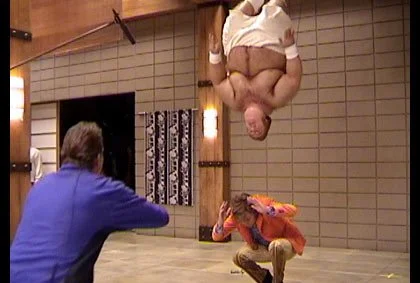 “AUSTIN POWERS GOLDMEMBER” - MIKE MYERS & MIKE MYERS DBL AS FAT BASTARD ON WIRES