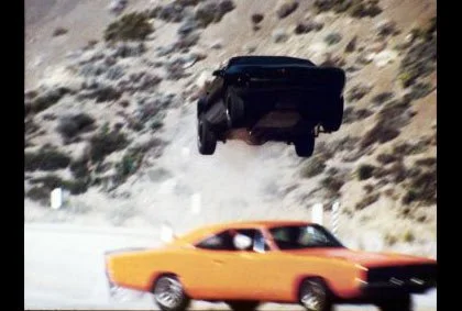 “KNIGHT RIDER” - JACK JUMPS KITT OVER GENERAL LEE