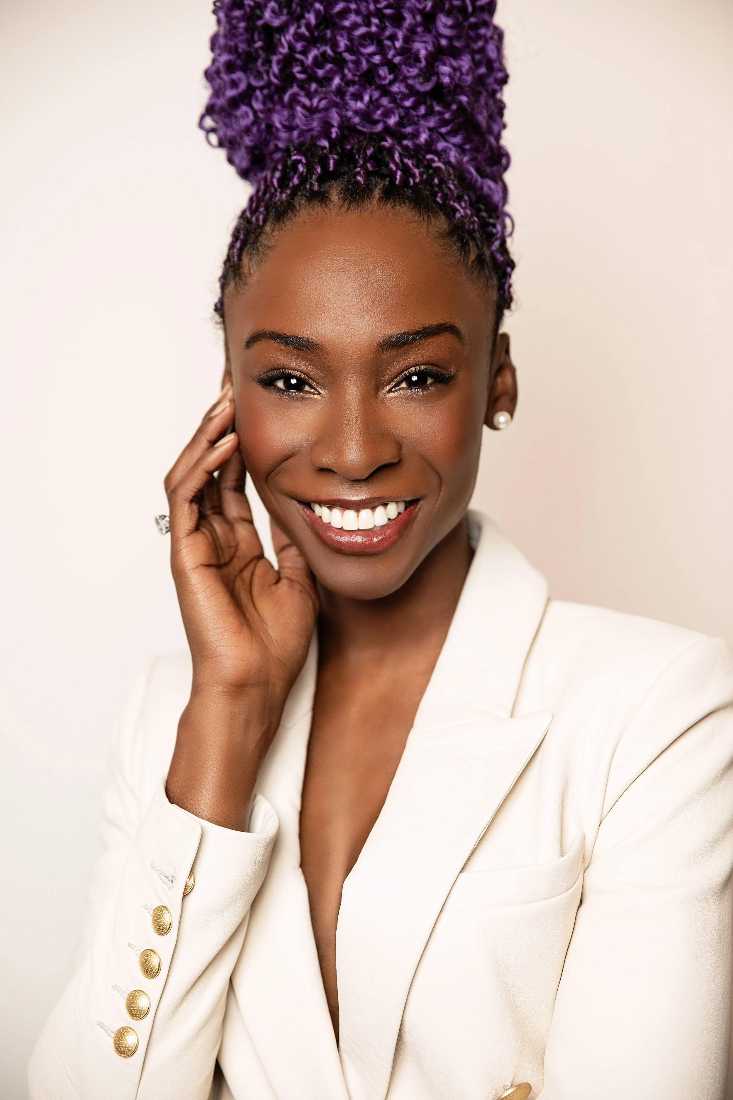 ANGELICA ROSS