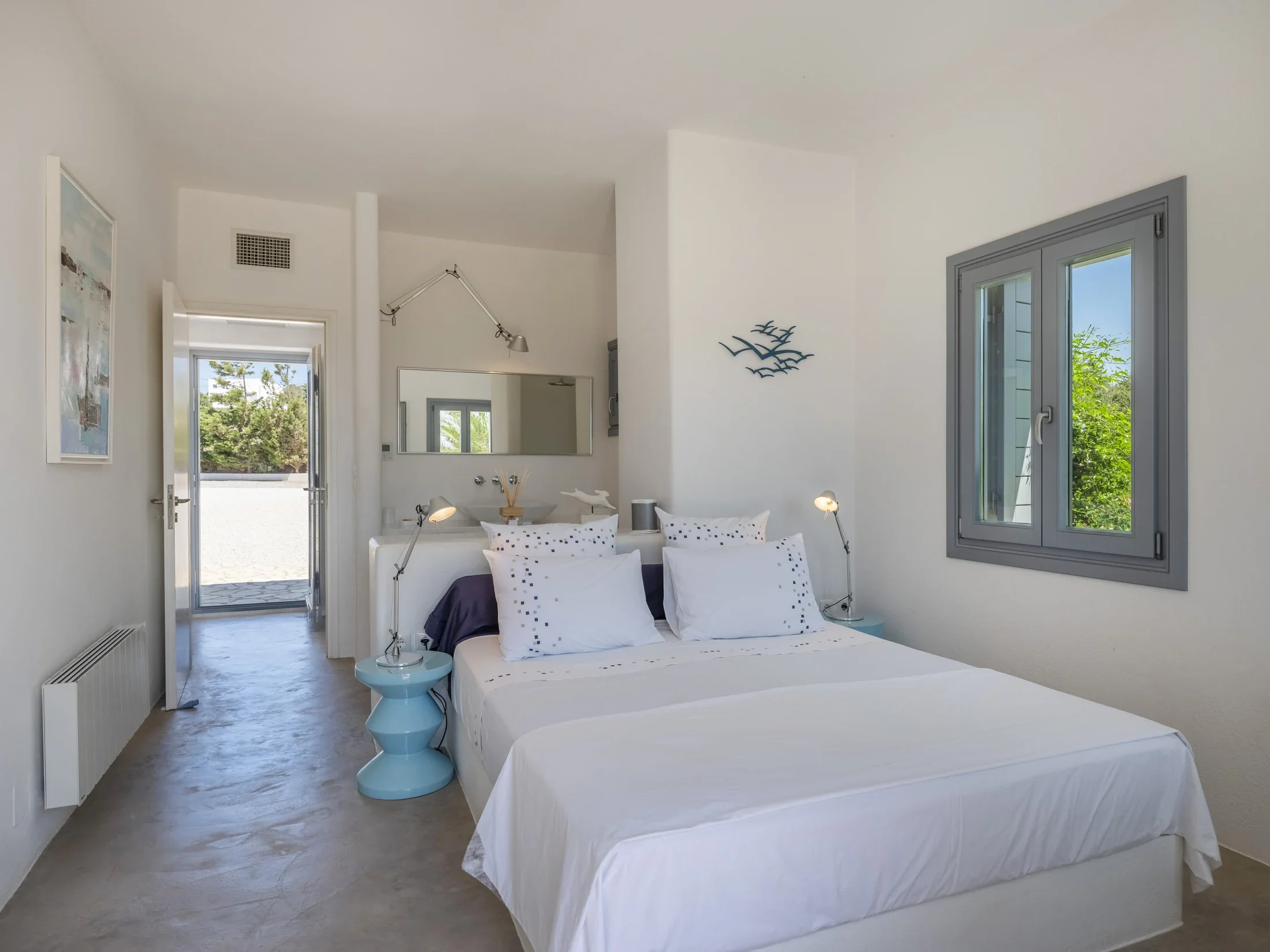 villa-kavouraki-paros-bedroom-chambre 1.webp