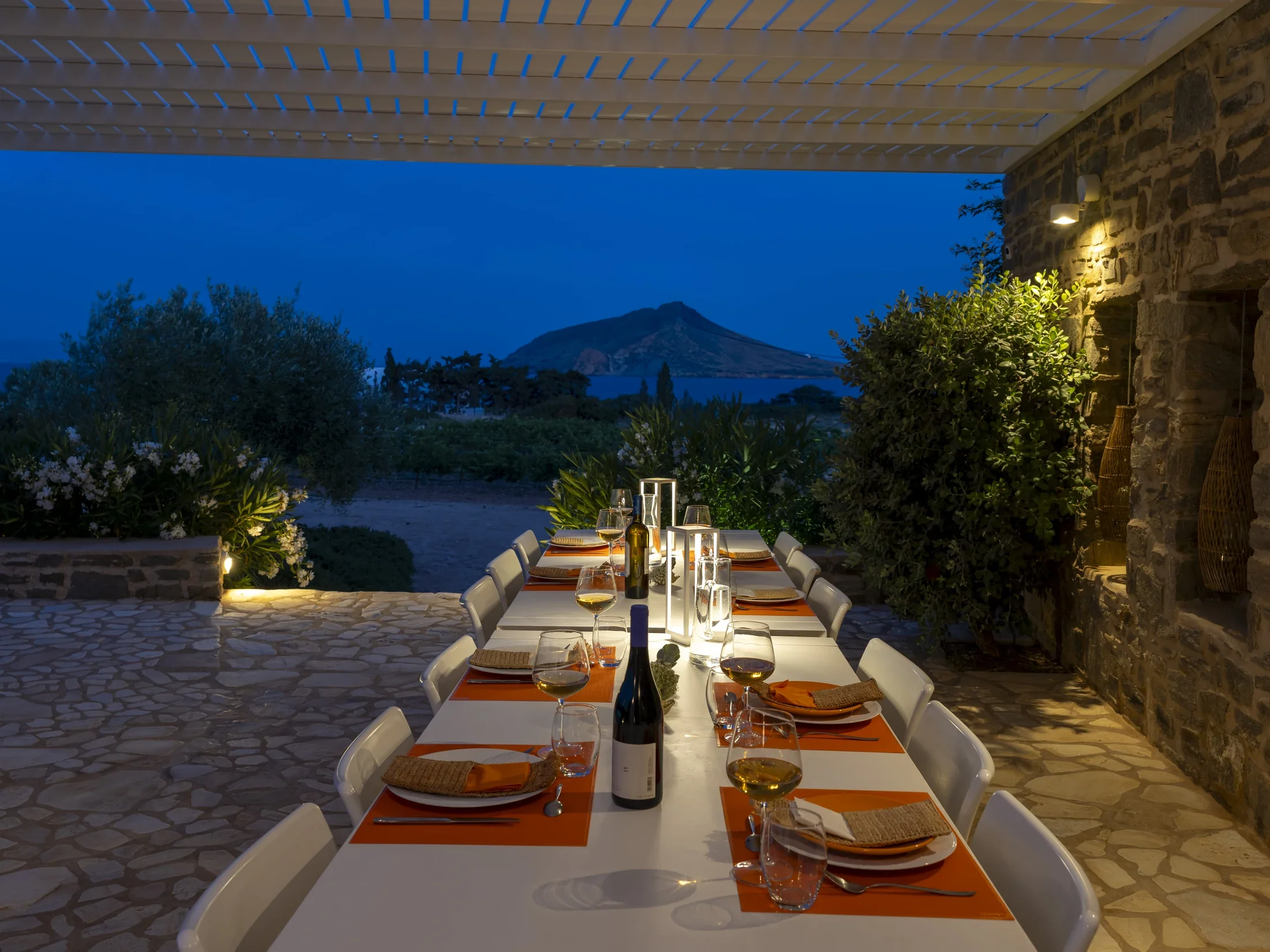villa-kavouraki-paros-terrace-06.webp