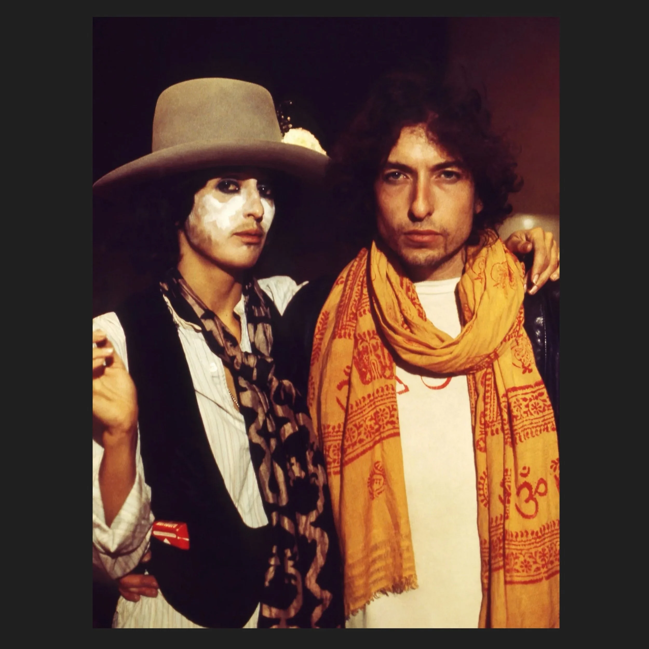 Joan as Bob, with Bob.

Ken Regan, 1975
#joanbaez #bobdylan #rollingthunderrevue