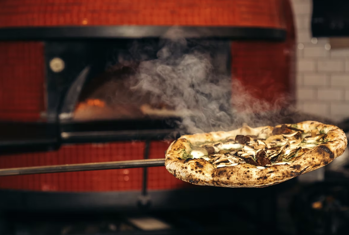 Pizzeria Spacca Napoli celebrates 10 years as Canada’s only 3 Spicchi pizzeria