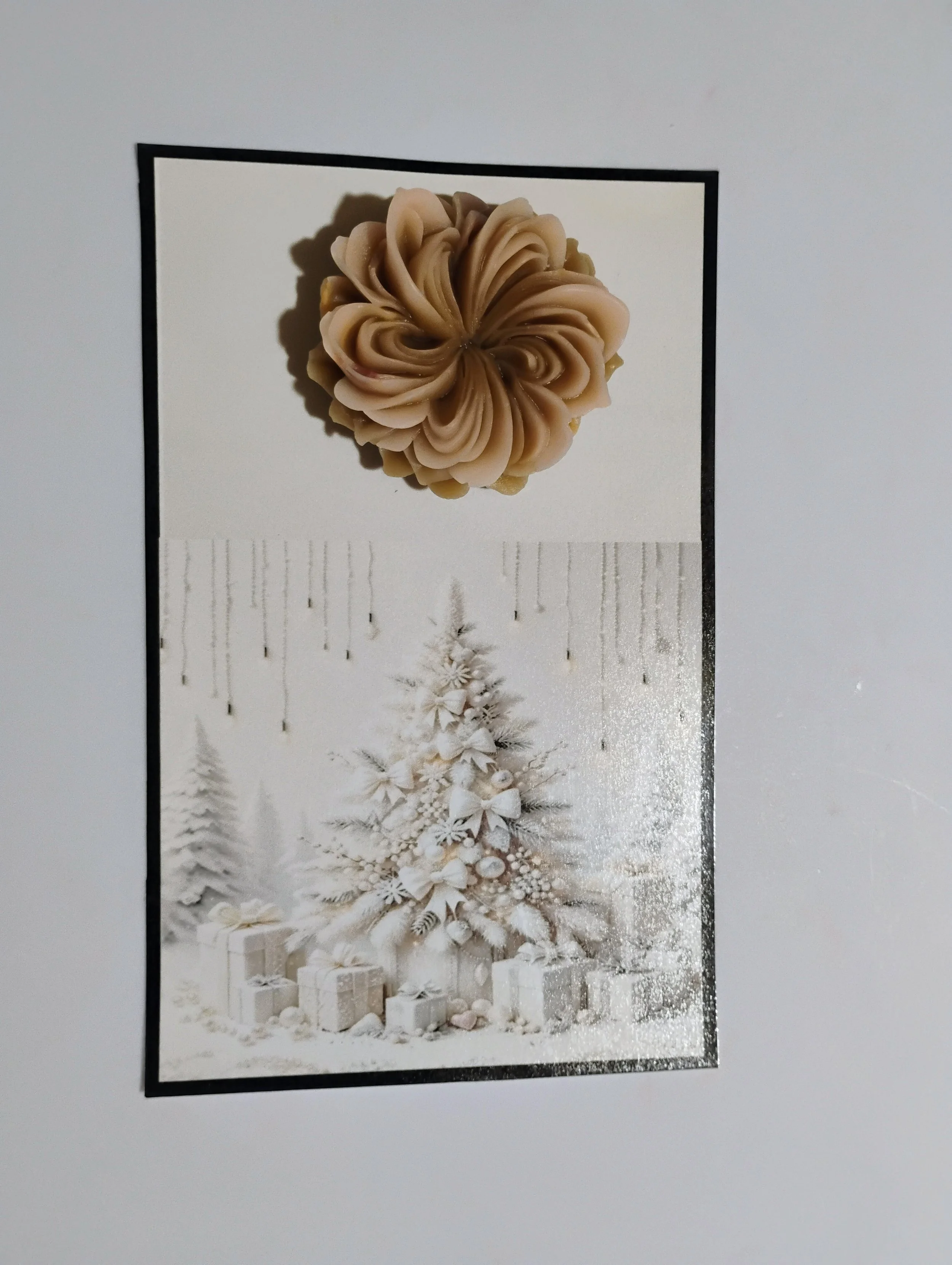 White Christmas Burning Flower Card. Candle or Wax Melt