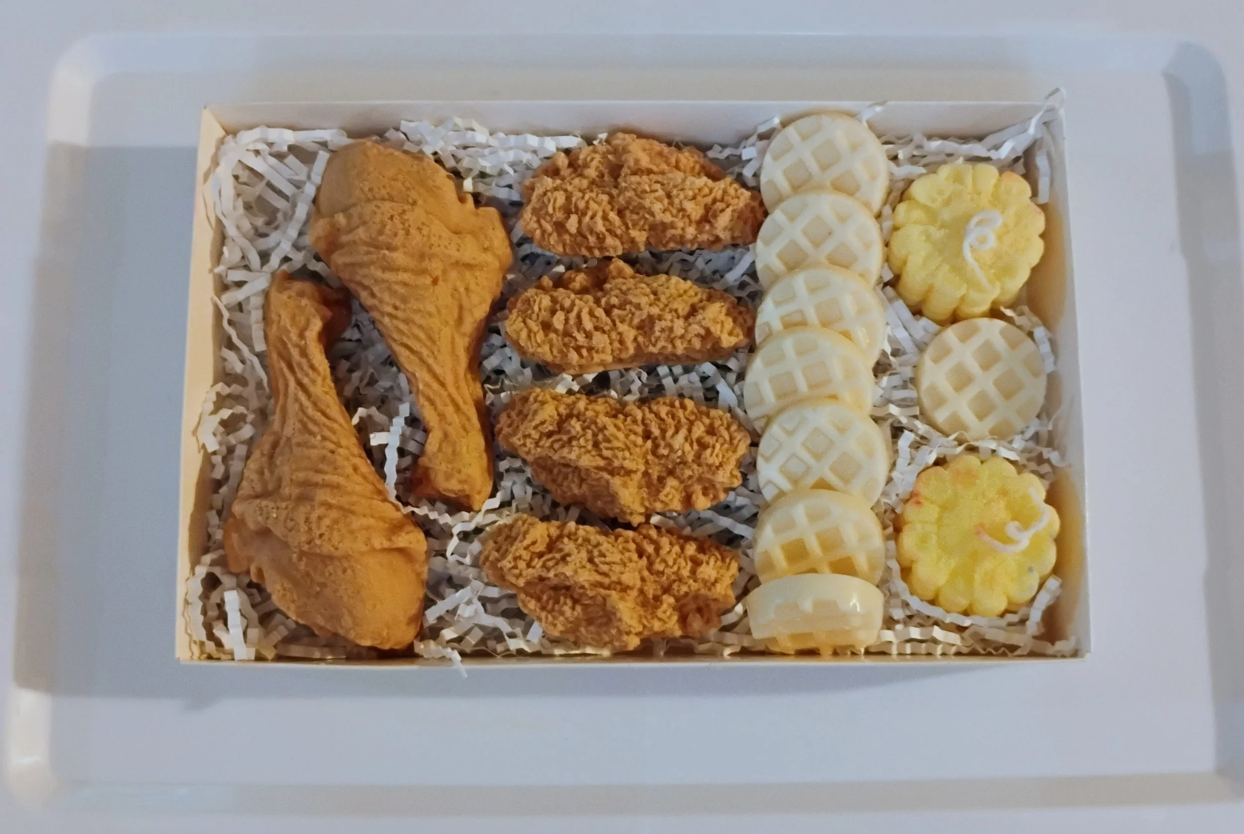 Box of Chicken Meal Deal (2 Legs, 4 Wings, 2 Corn w/8 Waffles)