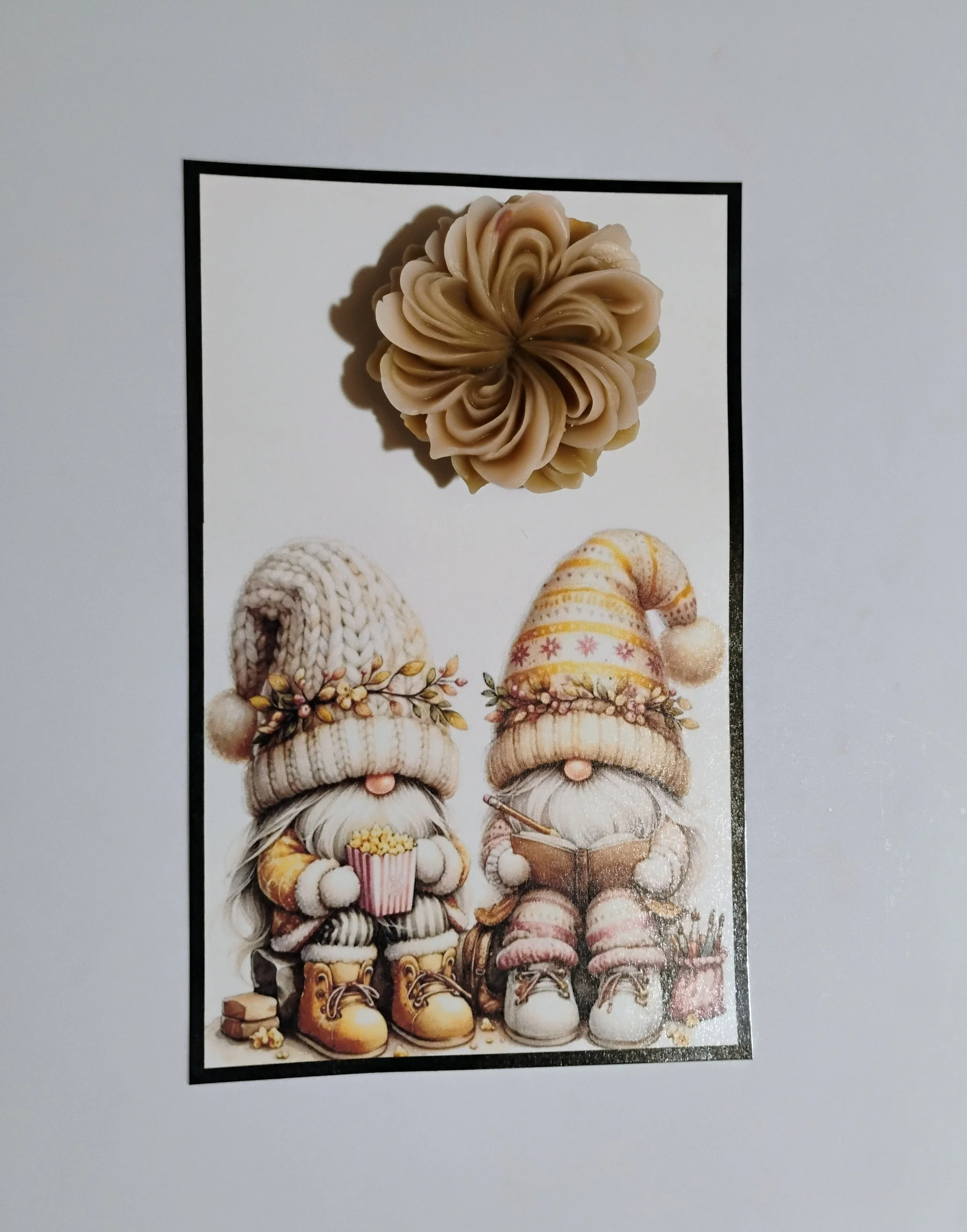 Storytime Gnomes Burning Flower Card. Candle or Wax Melt