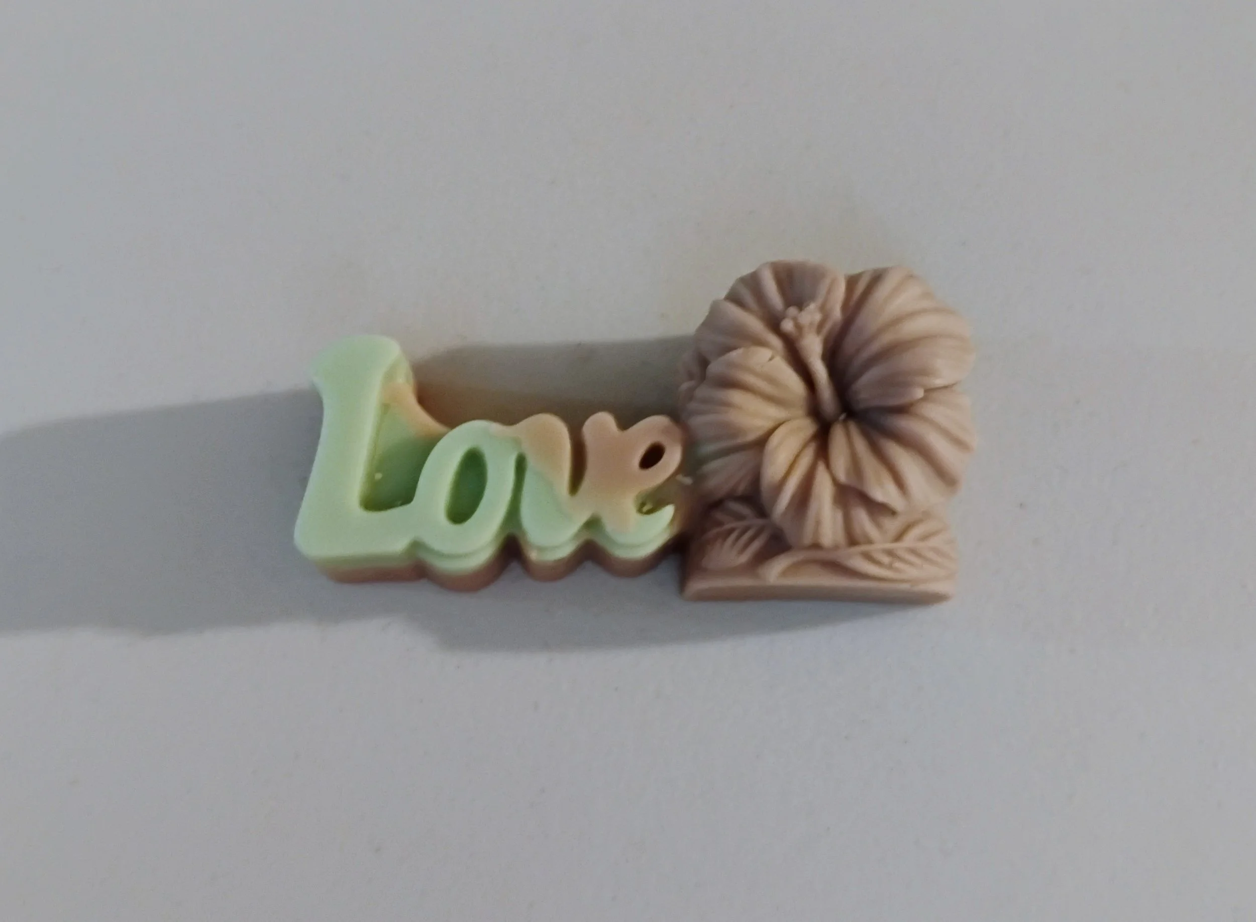 Love Word Hibiscus Flower (#6 pcs)
