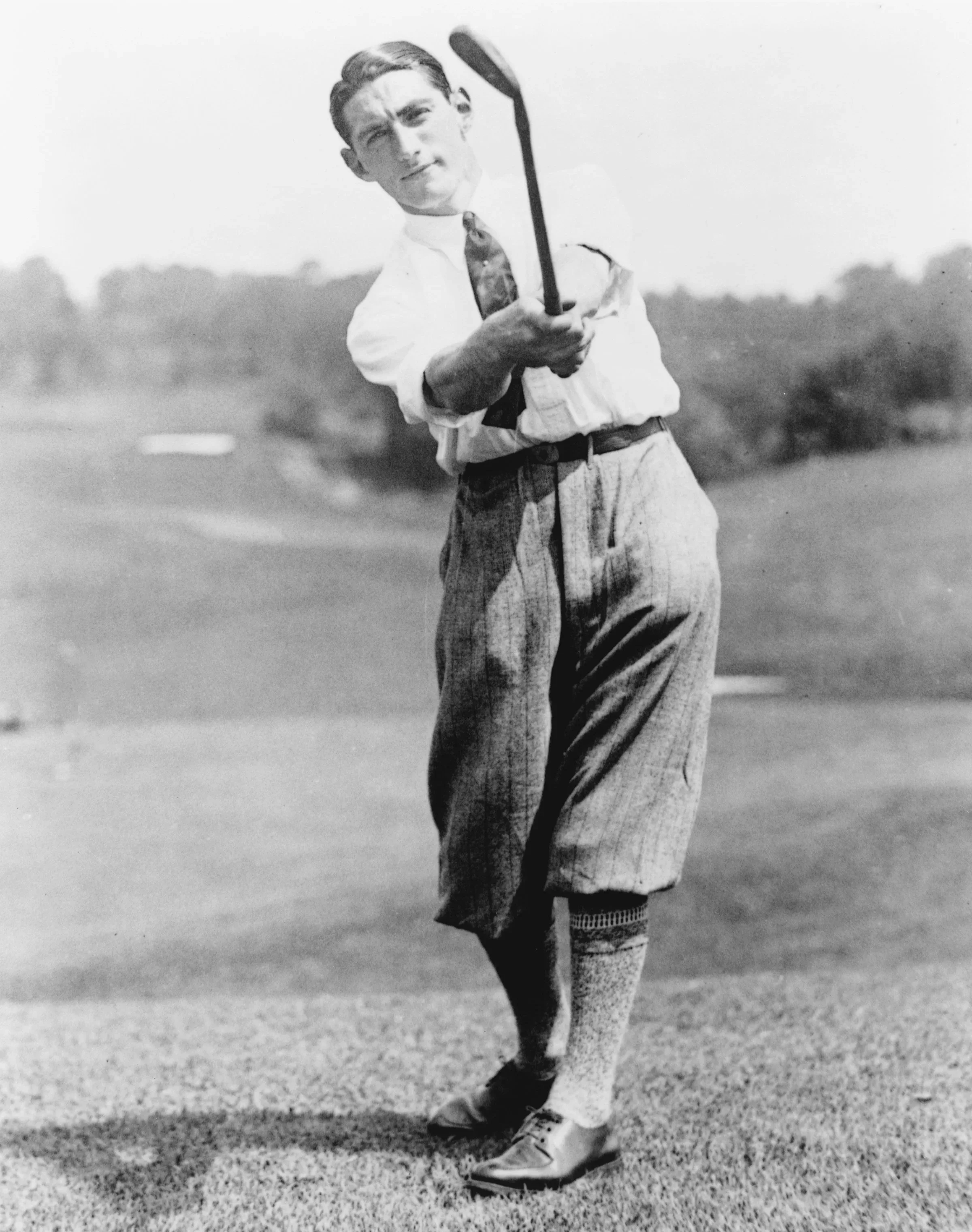antique+b%3Aw+golfer.jpg