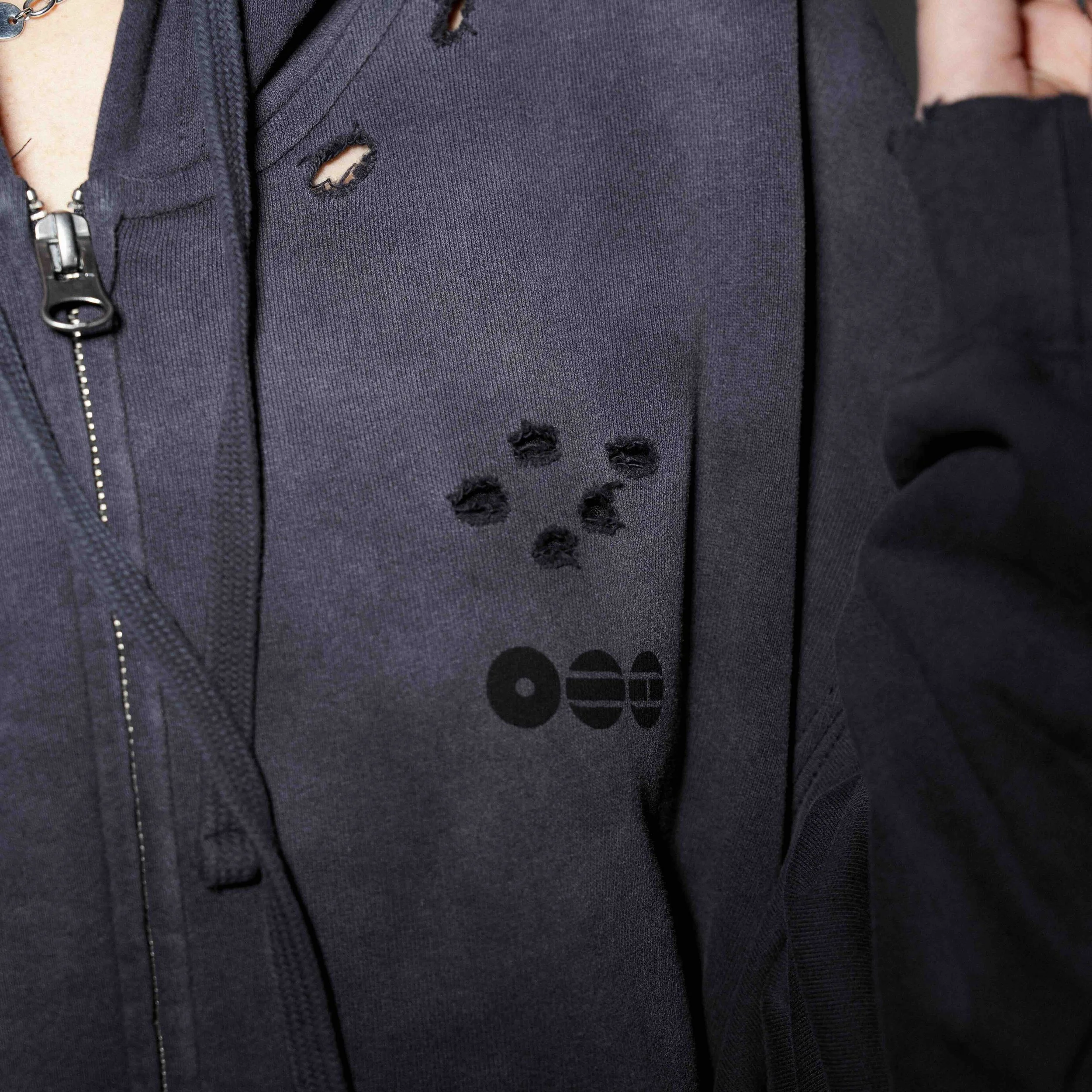 Zip-up Charcoal_MO 18.jpeg