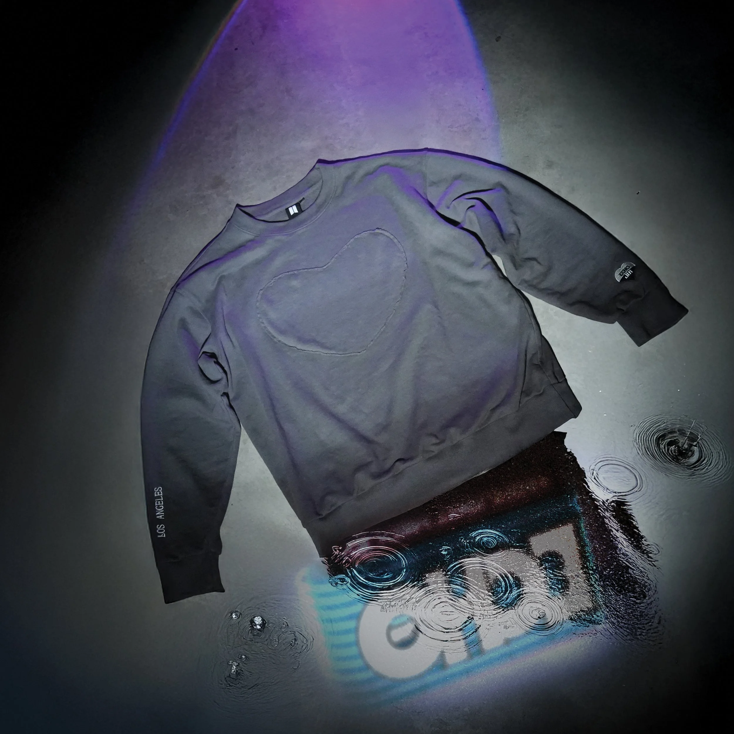 Echo_Sweatshirt_Lifestyle Theme_4.jpg